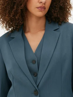 Americana Combinable Con Botonadura Sencilla