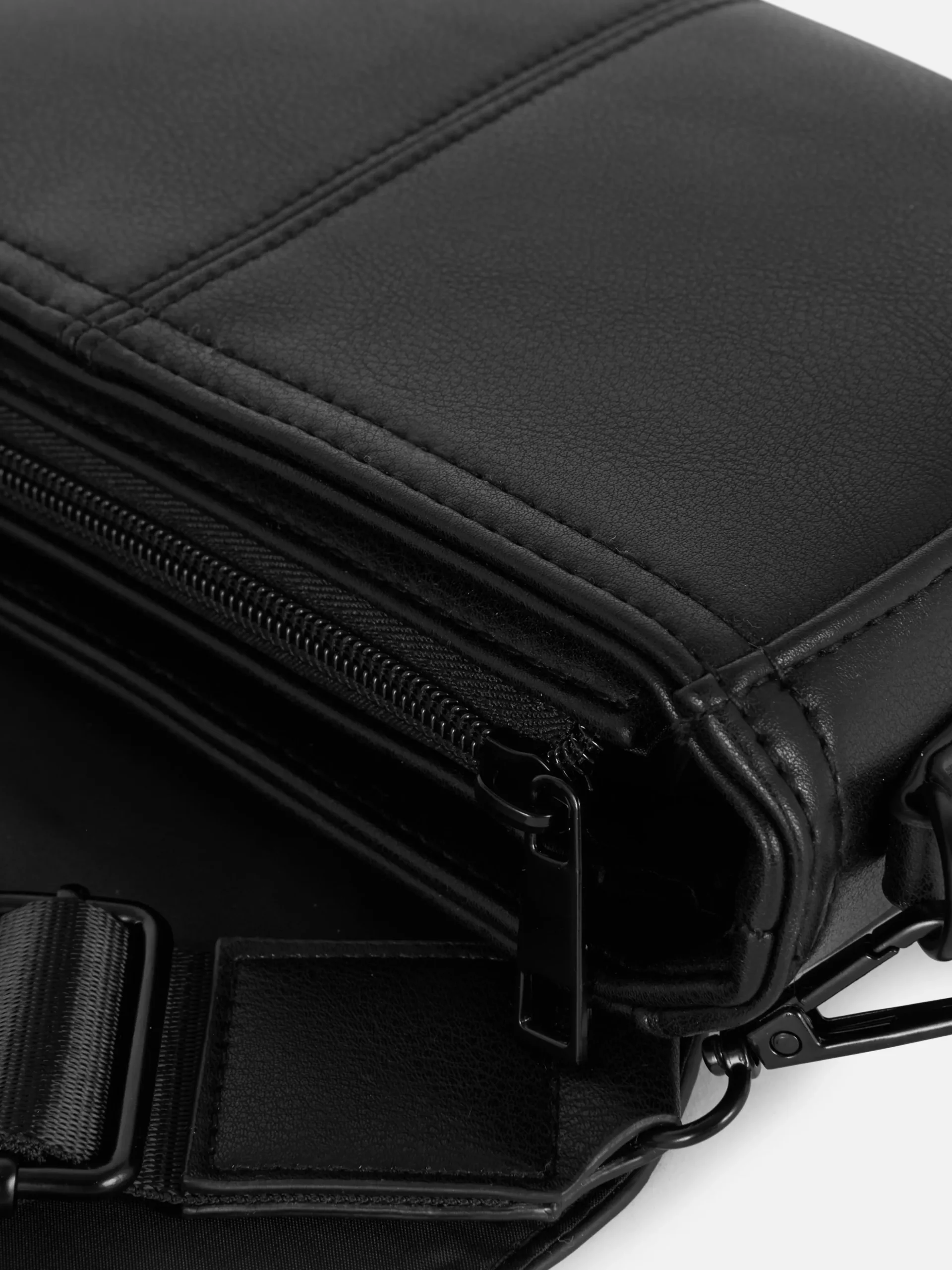 Bandolera Minimalista De Kem