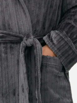 Bata Con Estampado Devoré A Rayas