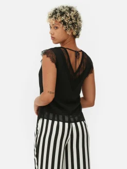 Blusa Con Encaje Beetlejuice X Colleen Atwood