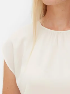 Blusa De Mangas Casquillo Con Cuello Fruncido