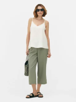 Blusa De Tirantes Con Cuello De Pico