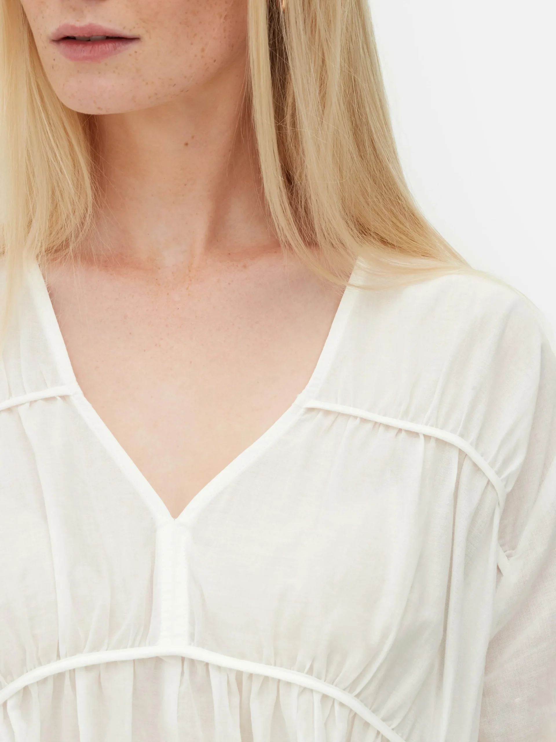 Blusa Drapeada De Gasa Con Vuelo