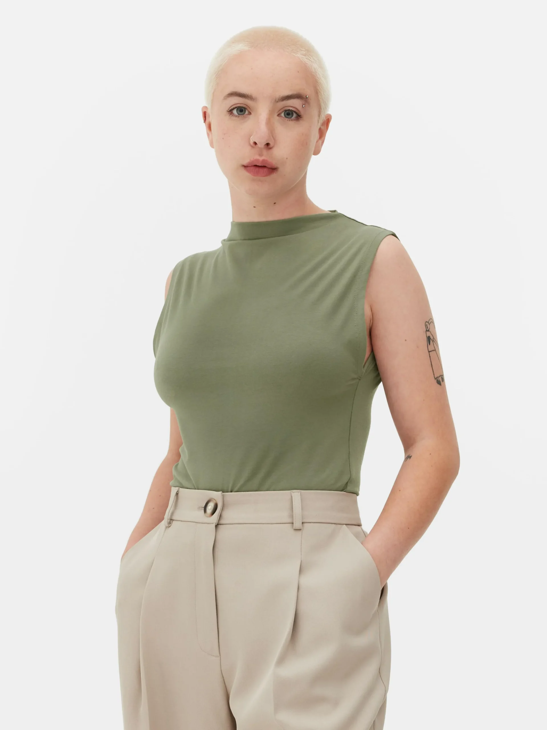 Body De Cuello Alto Sin Mangas