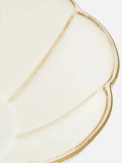 Bol De Pasta Con Adorno De Pétalos