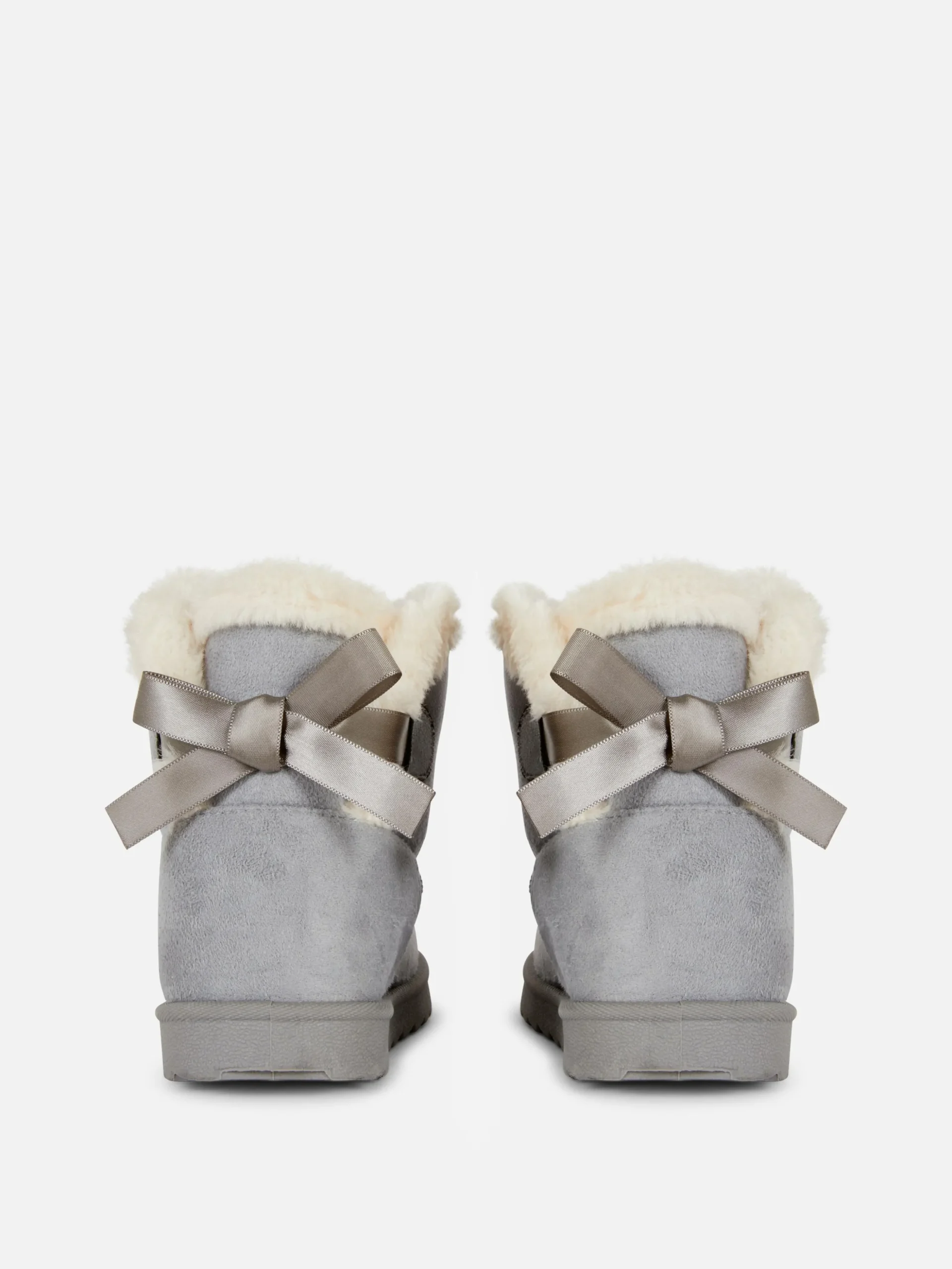 Botas Con Lazos Decorativos