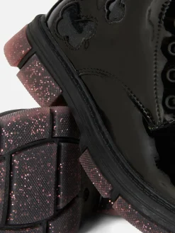 Botas De Charol Sintético Con Suela Brillante