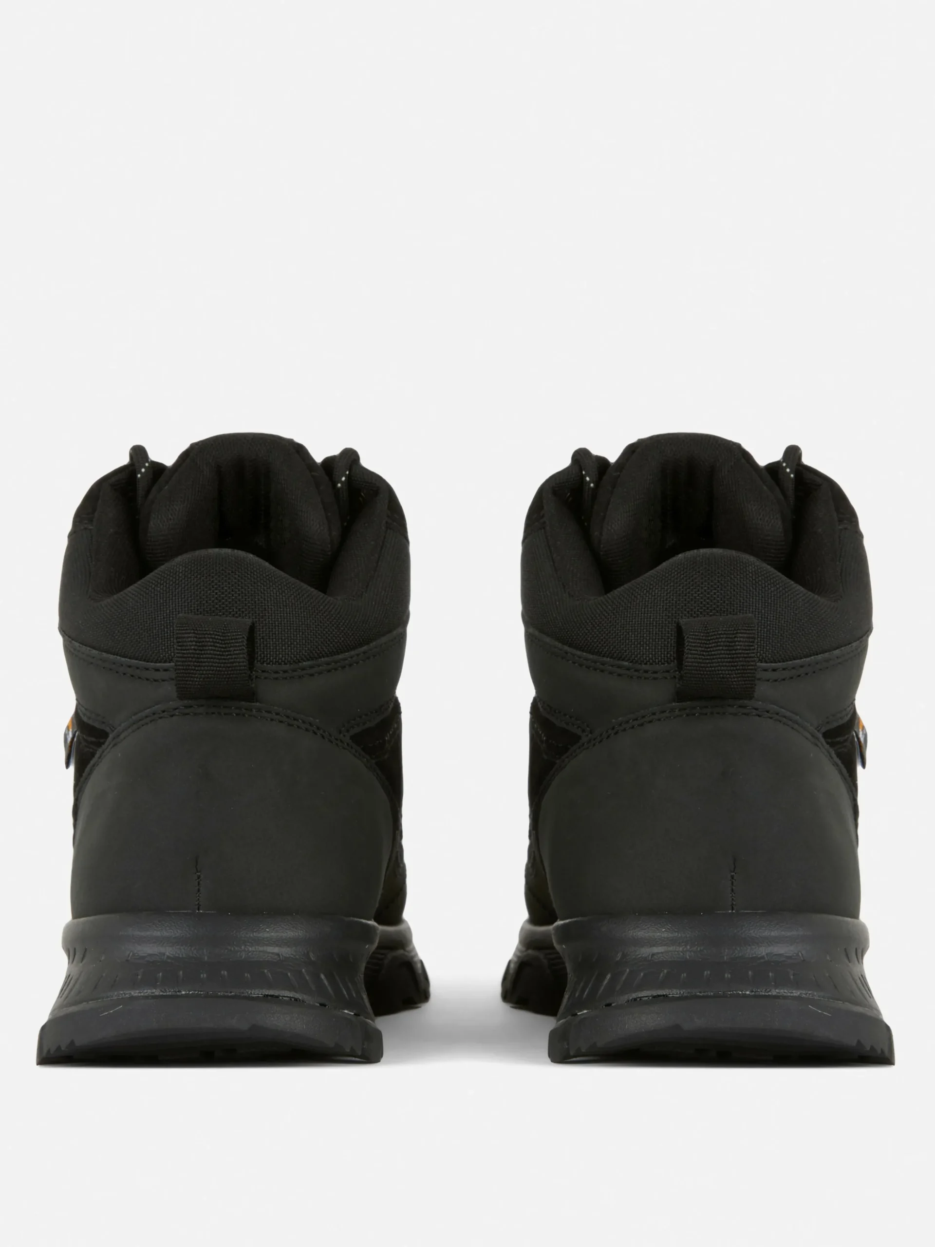 Botas De Montaña Con Cordones