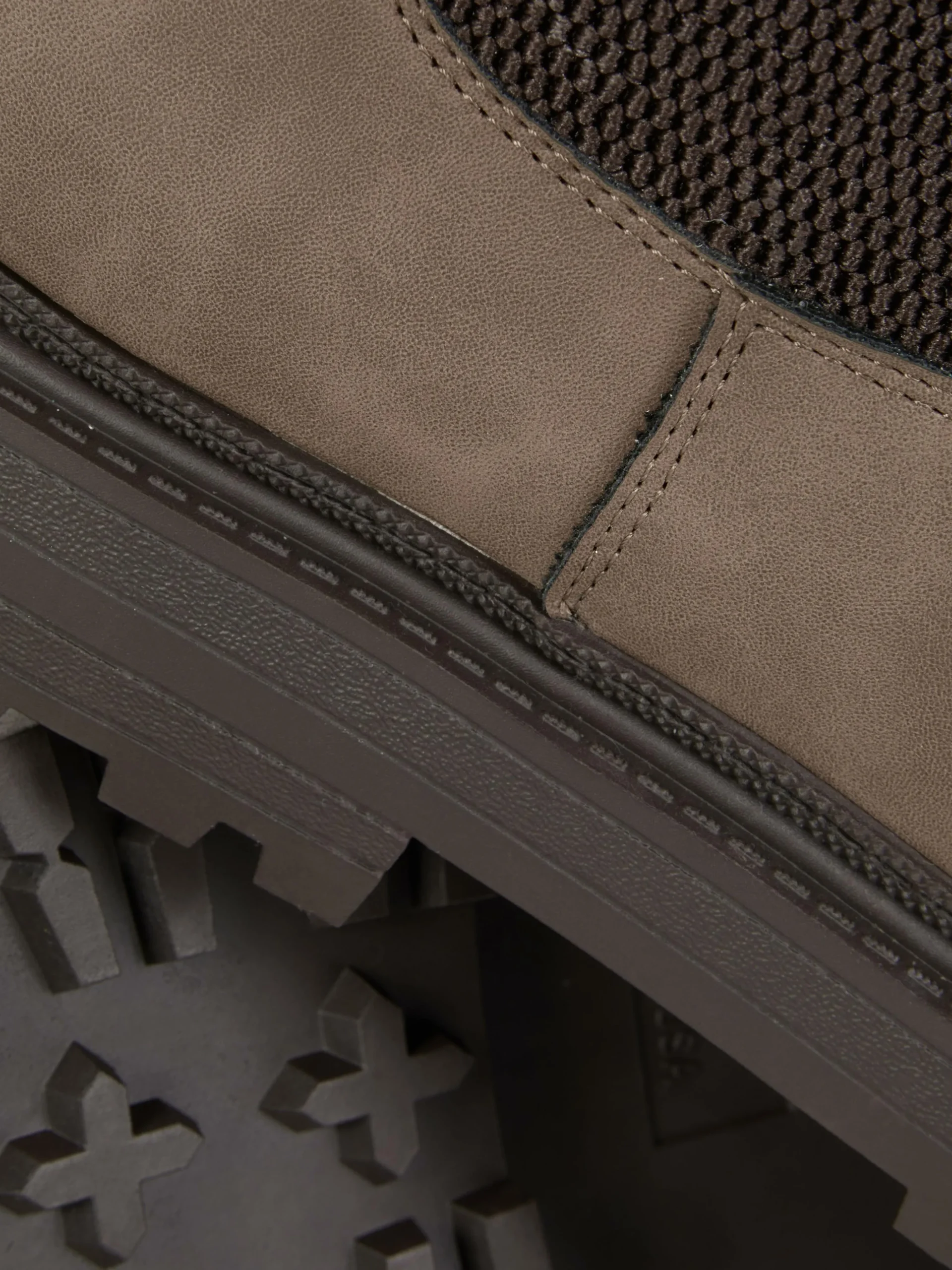 Botines Chelsea De Suela Gruesa