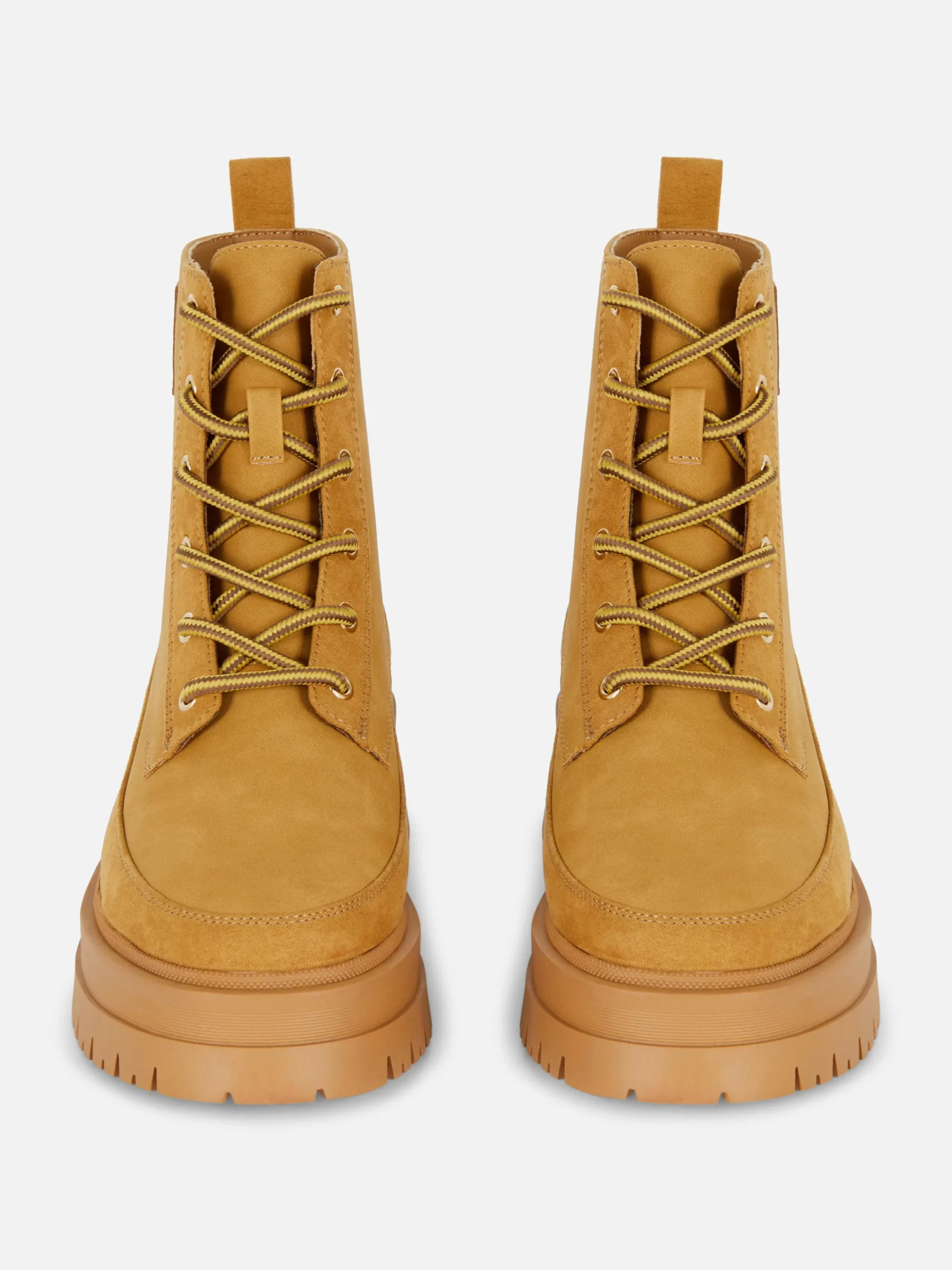 Botines Con Cordones Y Suela De Goma