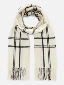 Bufanda Con Ribete De Borlas