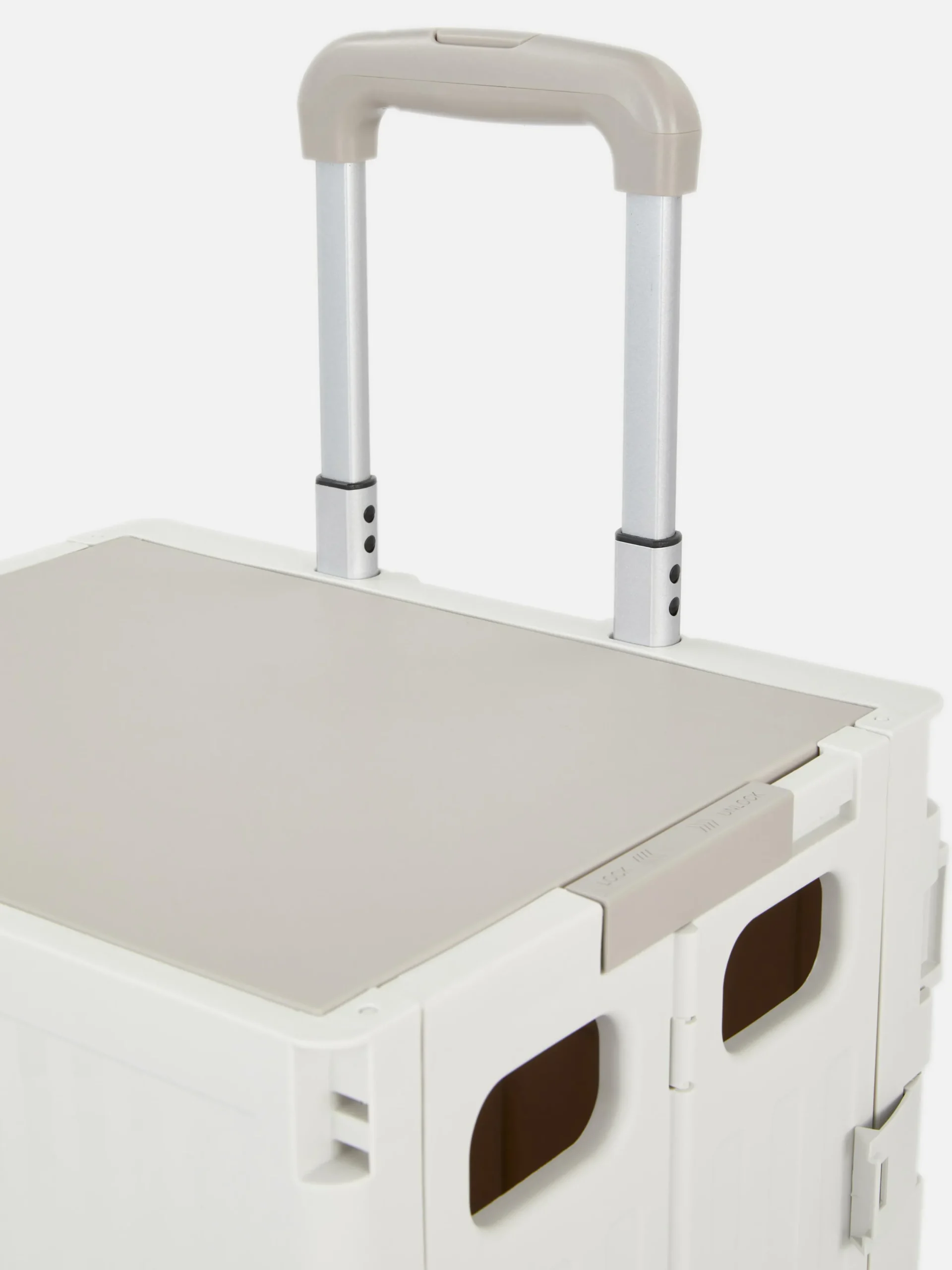 Caja Con Ruedas Y Asa Plegable