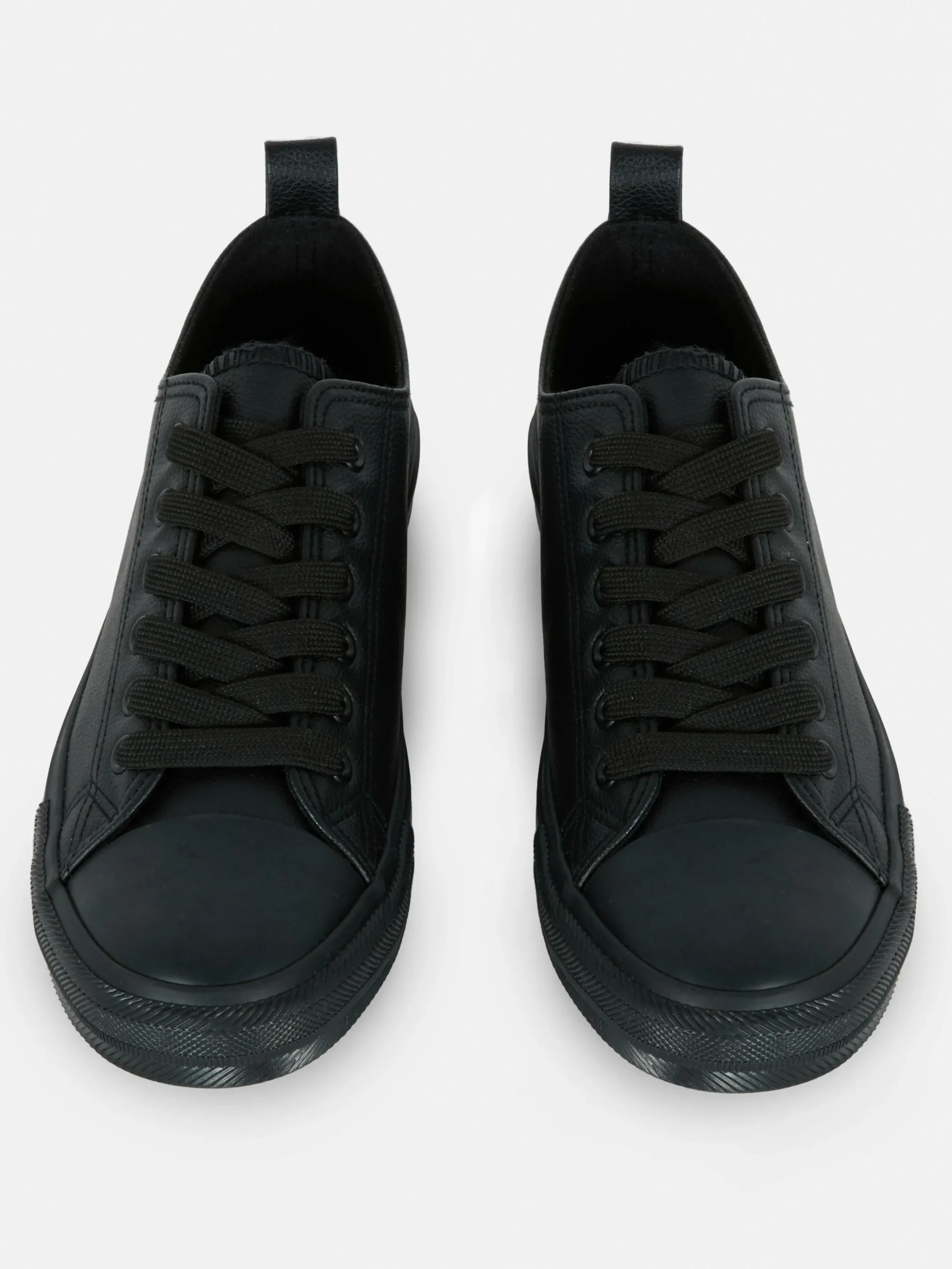 Calzado Deportivo De Caña Baja Y Piel Sintética