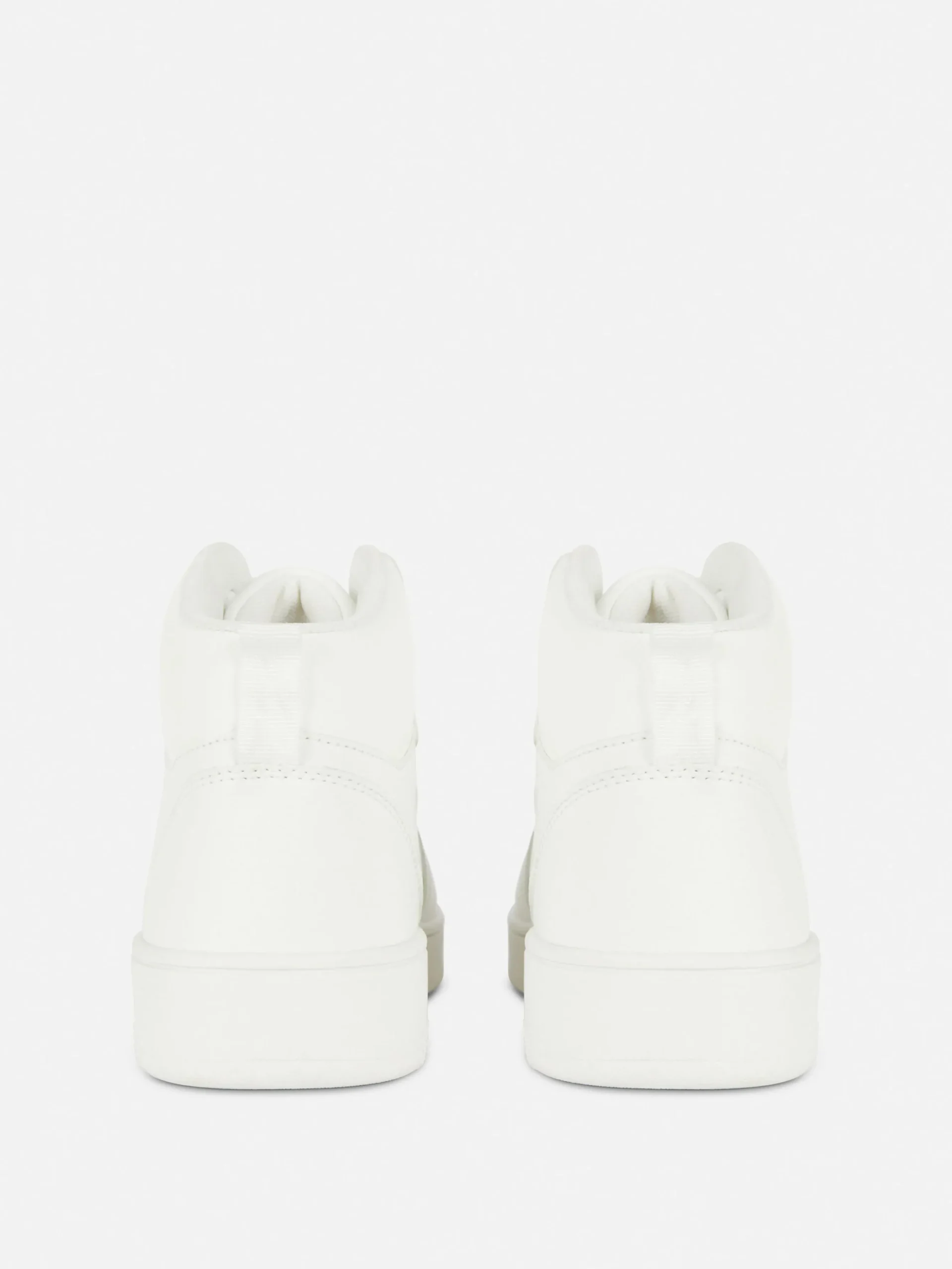 Calzado Deportivo De Caña Alta Con Suela Gruesa