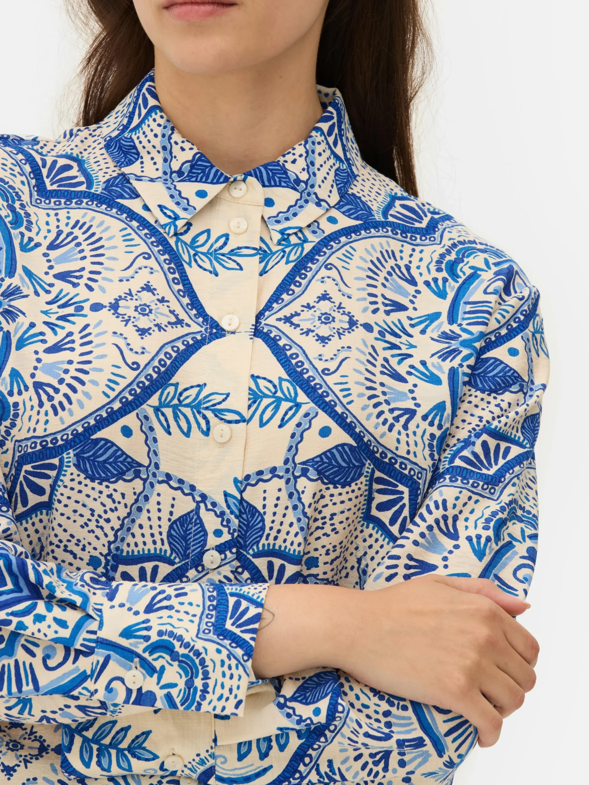 Camisa De Manga Larga Floral Abstracta