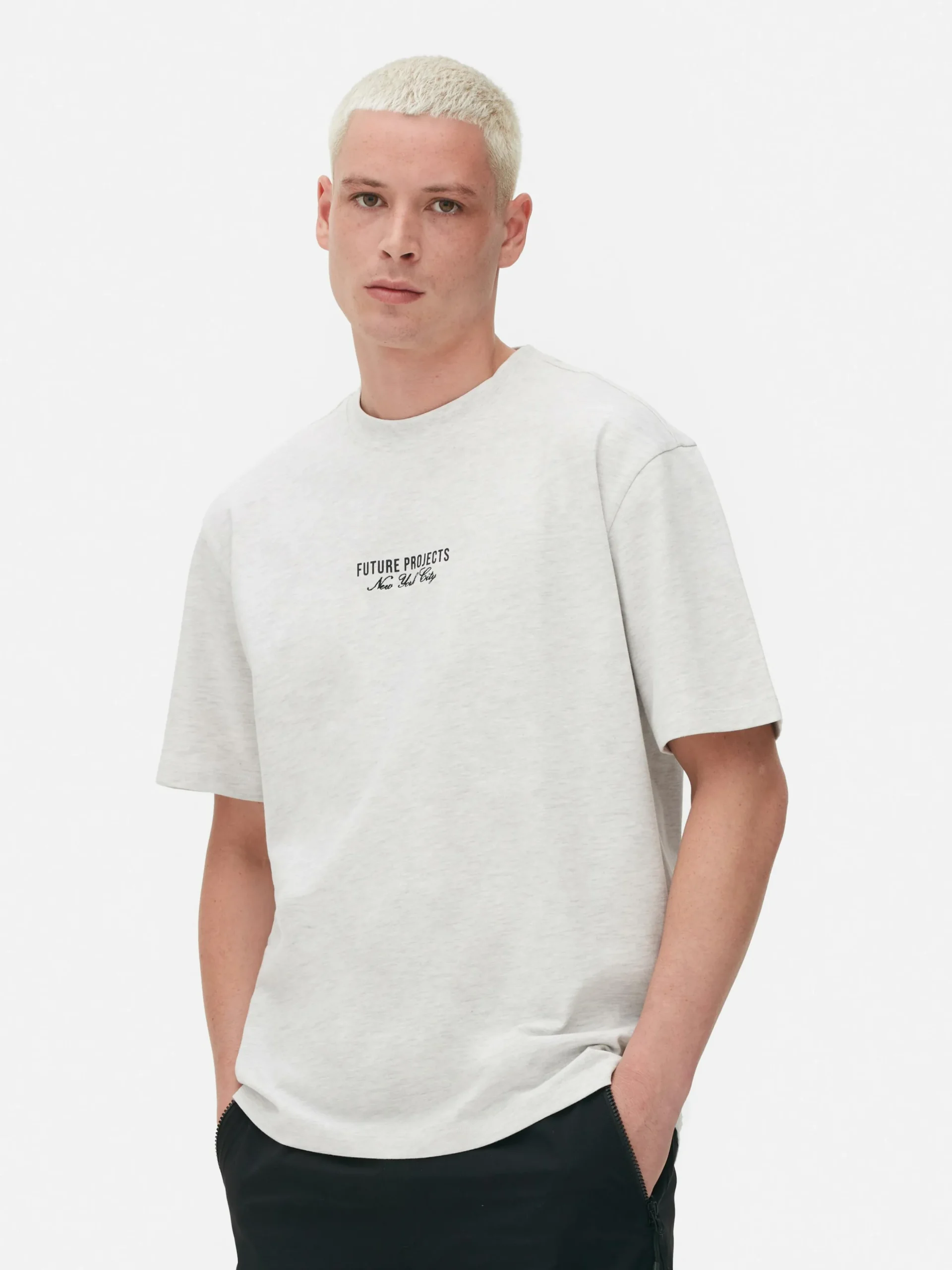 Camiseta Bordada De Future Projects