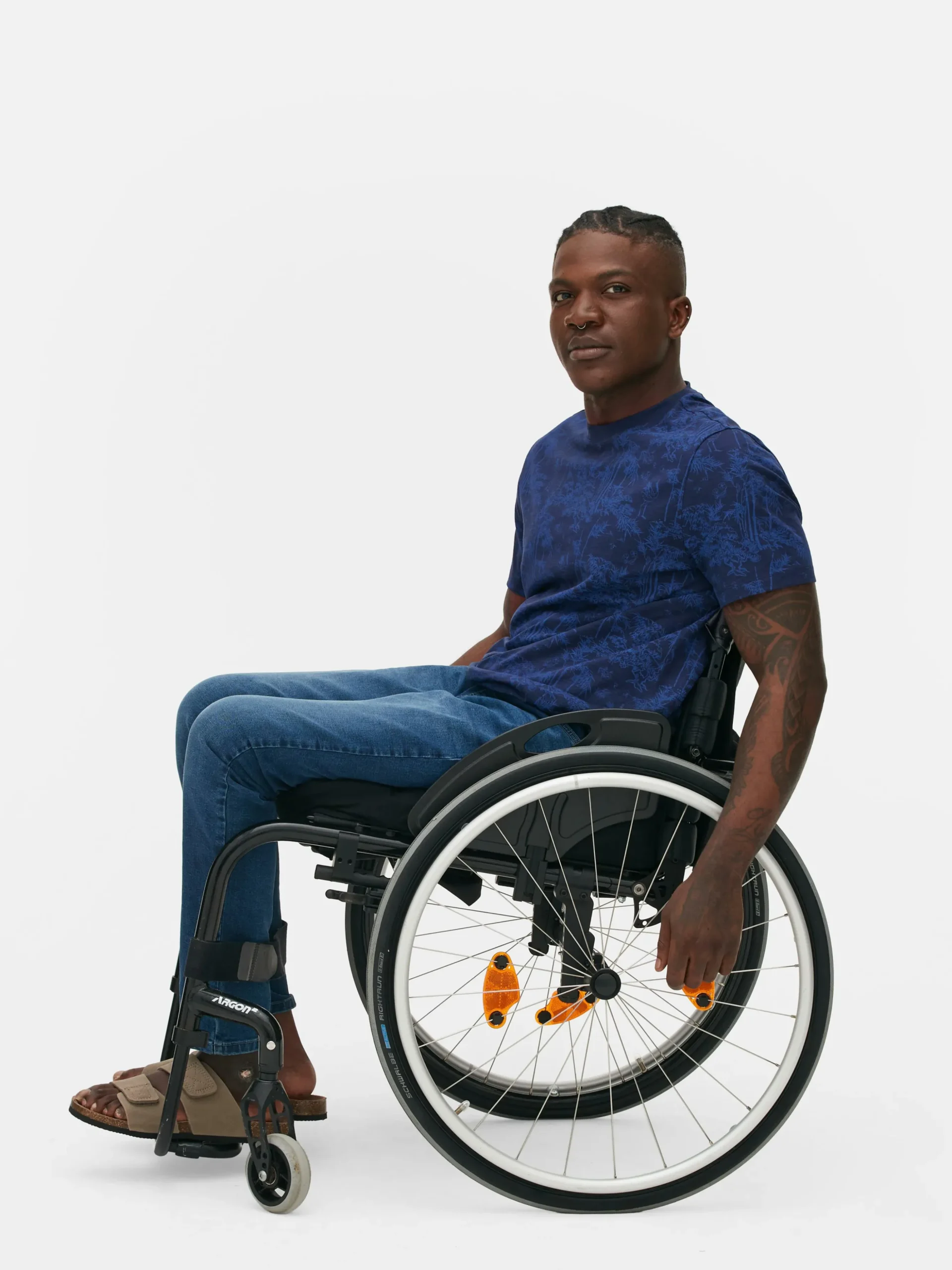 Camiseta Con Cuello Redondo Y árboles Japoneses