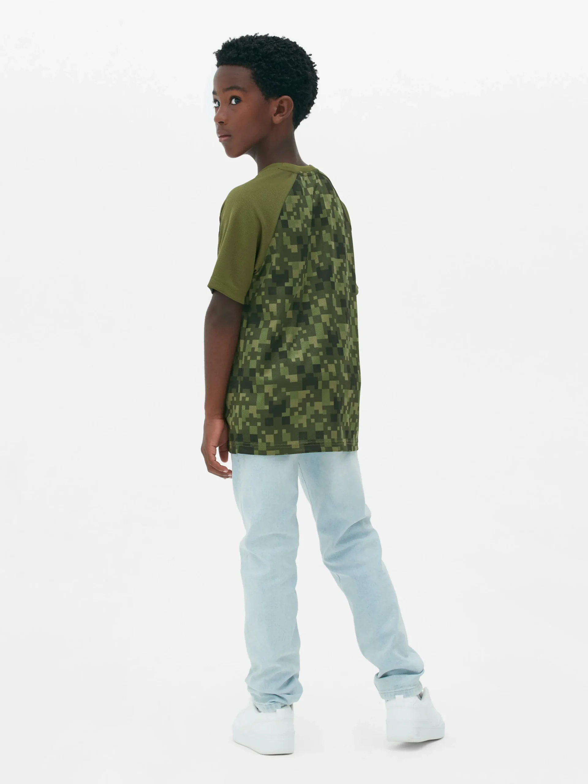 Camiseta Con El Logotipo De Minecraft