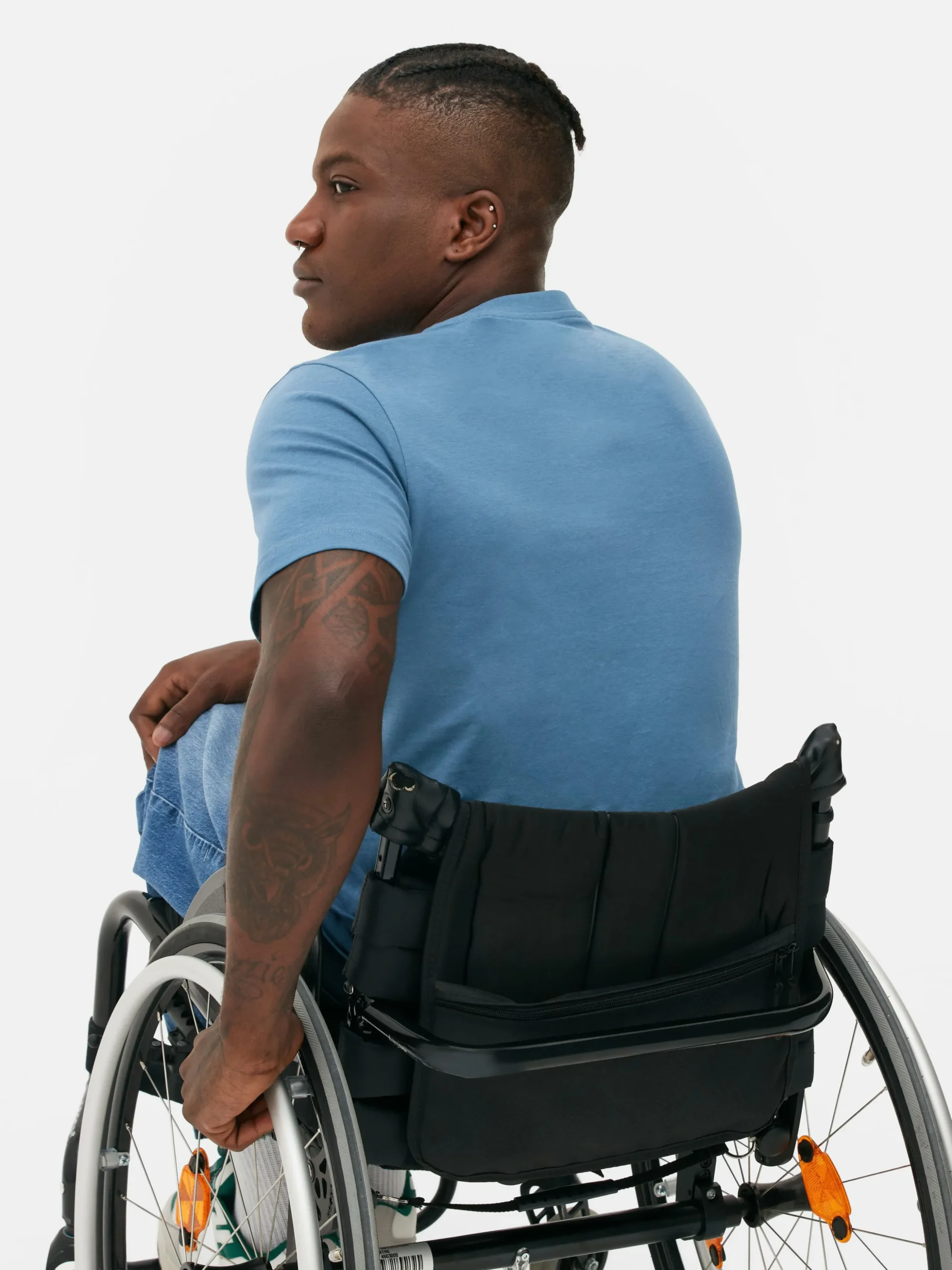 Camiseta Con Estampado Gráfico «Studio Essential»