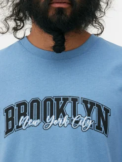 Camiseta Con Estampado Gráfico De «Brooklyn»