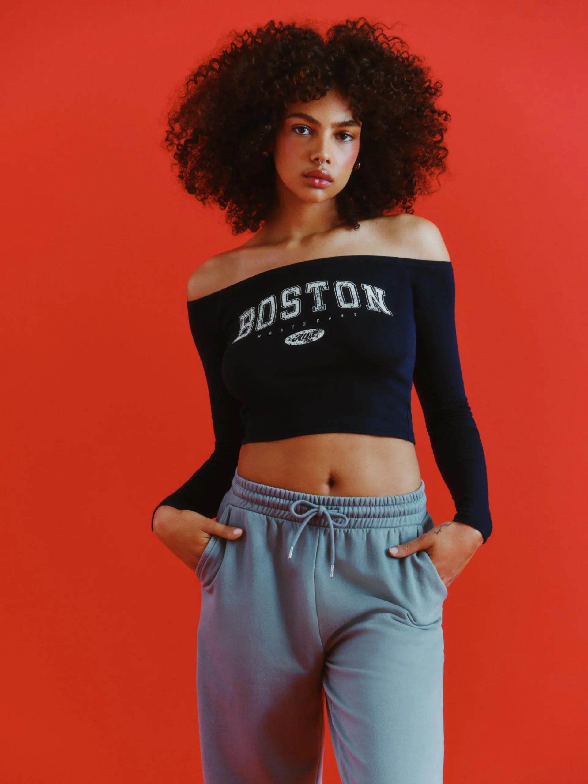 Camiseta Corta De Manga Larga Con Cuello Barco