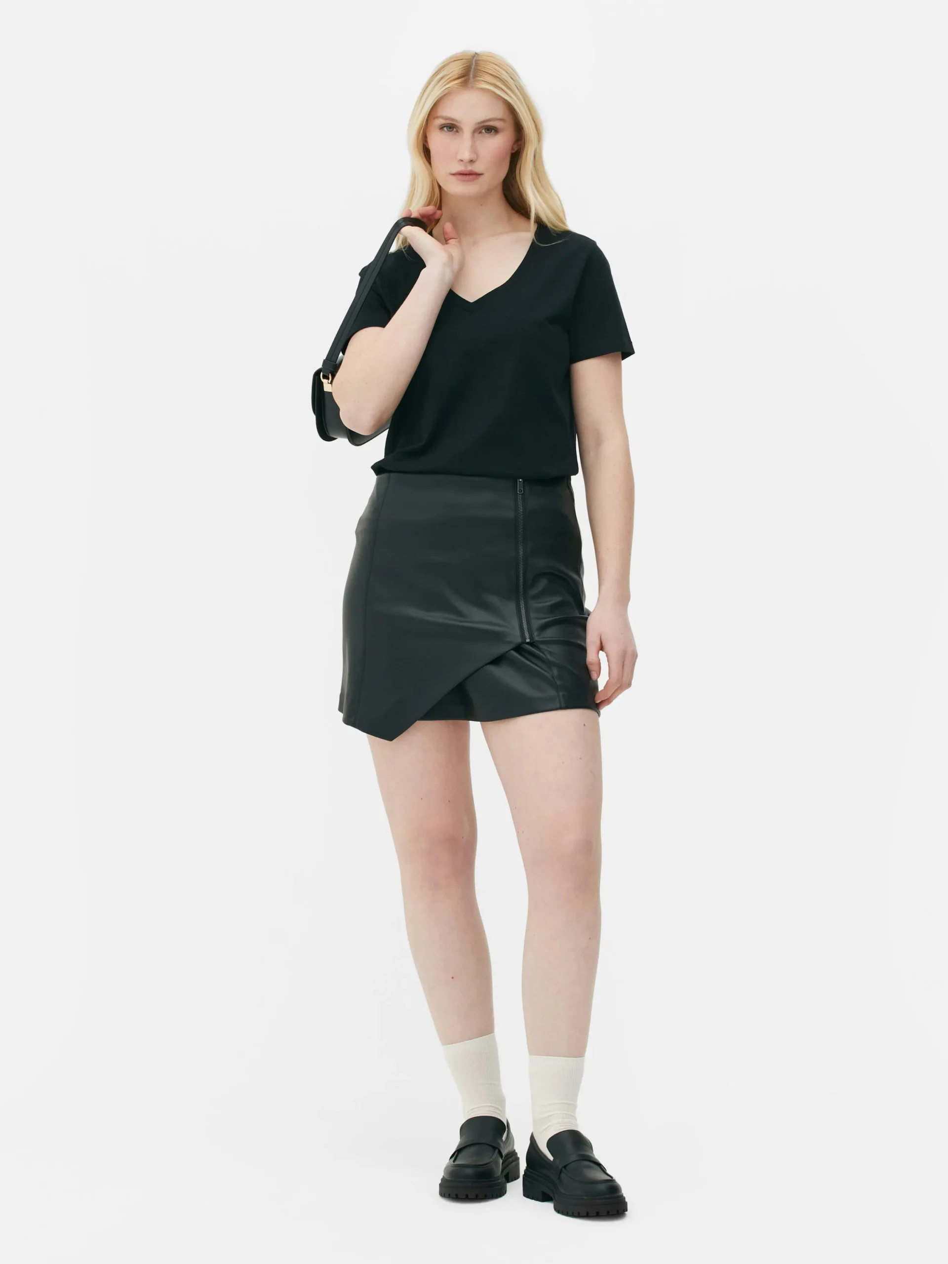 Camiseta De Corte Recto Con Cuello De Pico