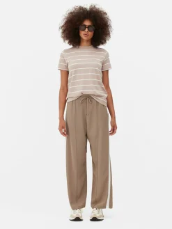 Camiseta De Cuello Redondo A Rayas