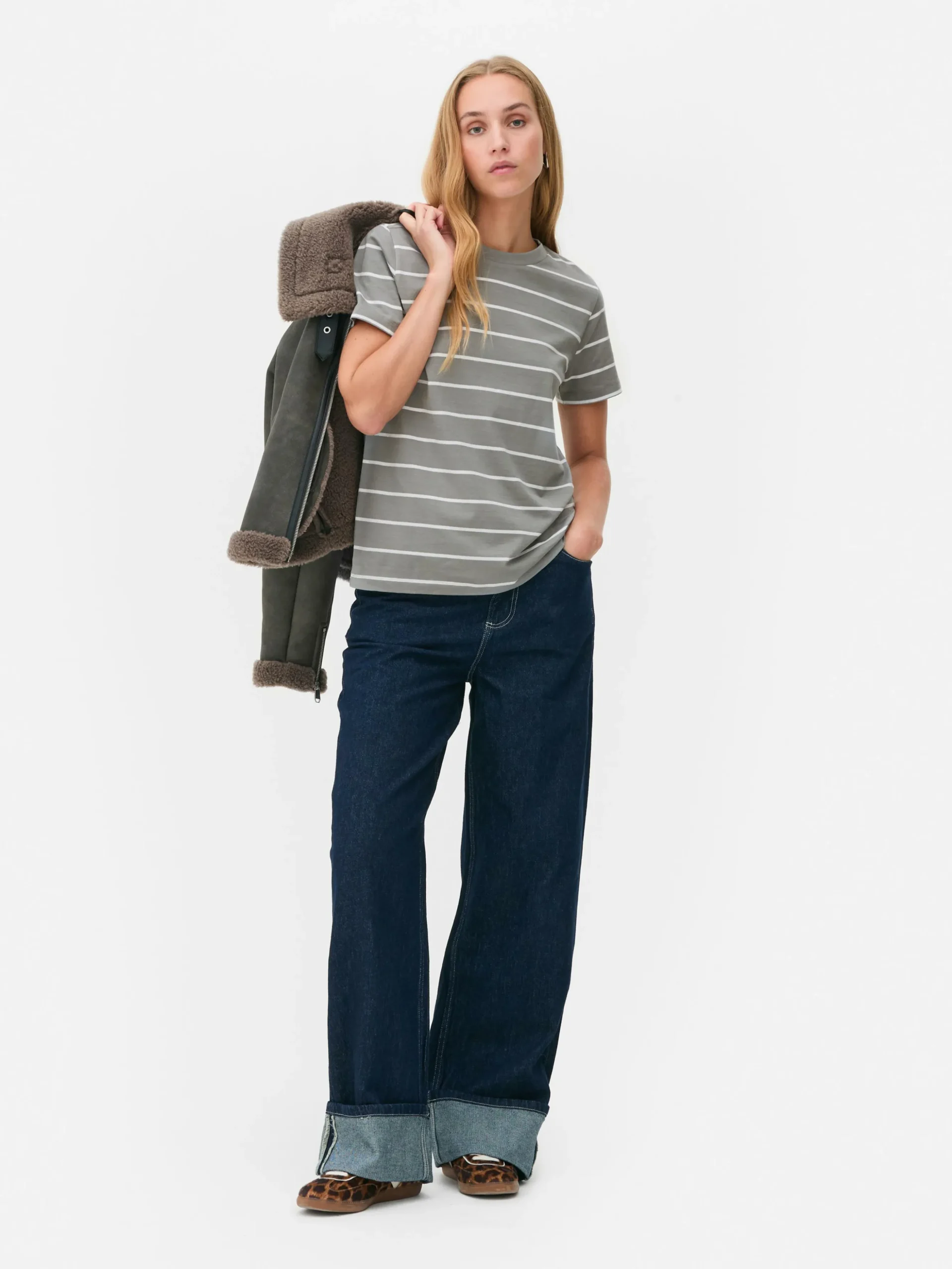 Camiseta De Cuello Redondo A Rayas