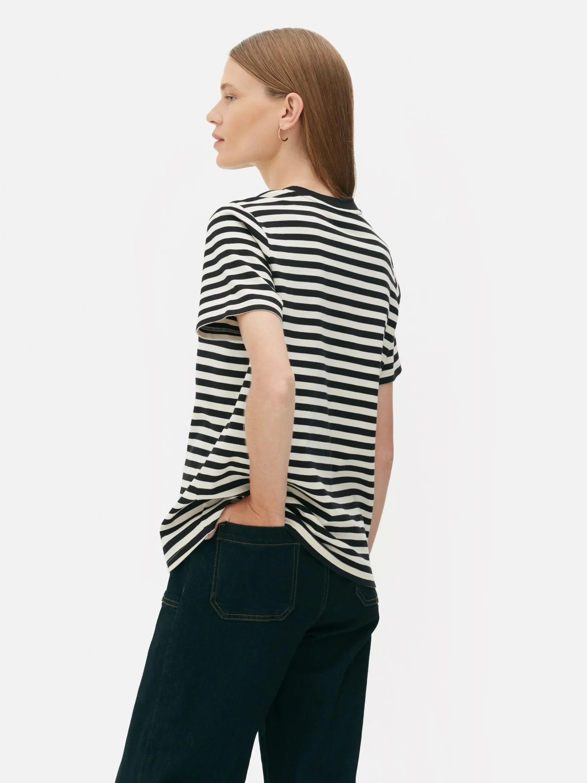 Camiseta De Cuello Redondo De The Edit