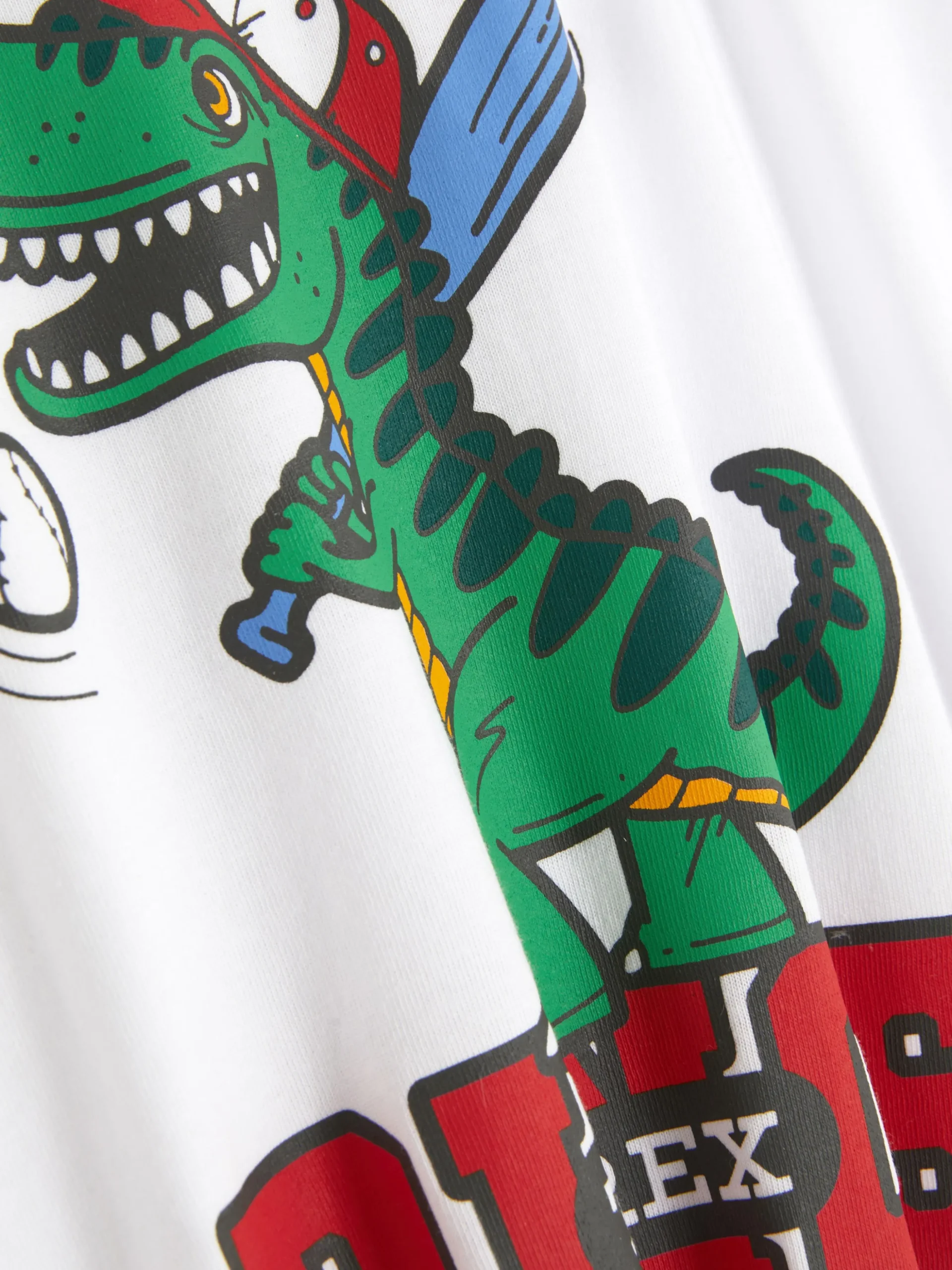 Camiseta De Manga Corta Con Estampado Gráfico