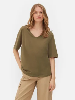 Camiseta De Manga Corta Con Cuello De Pico