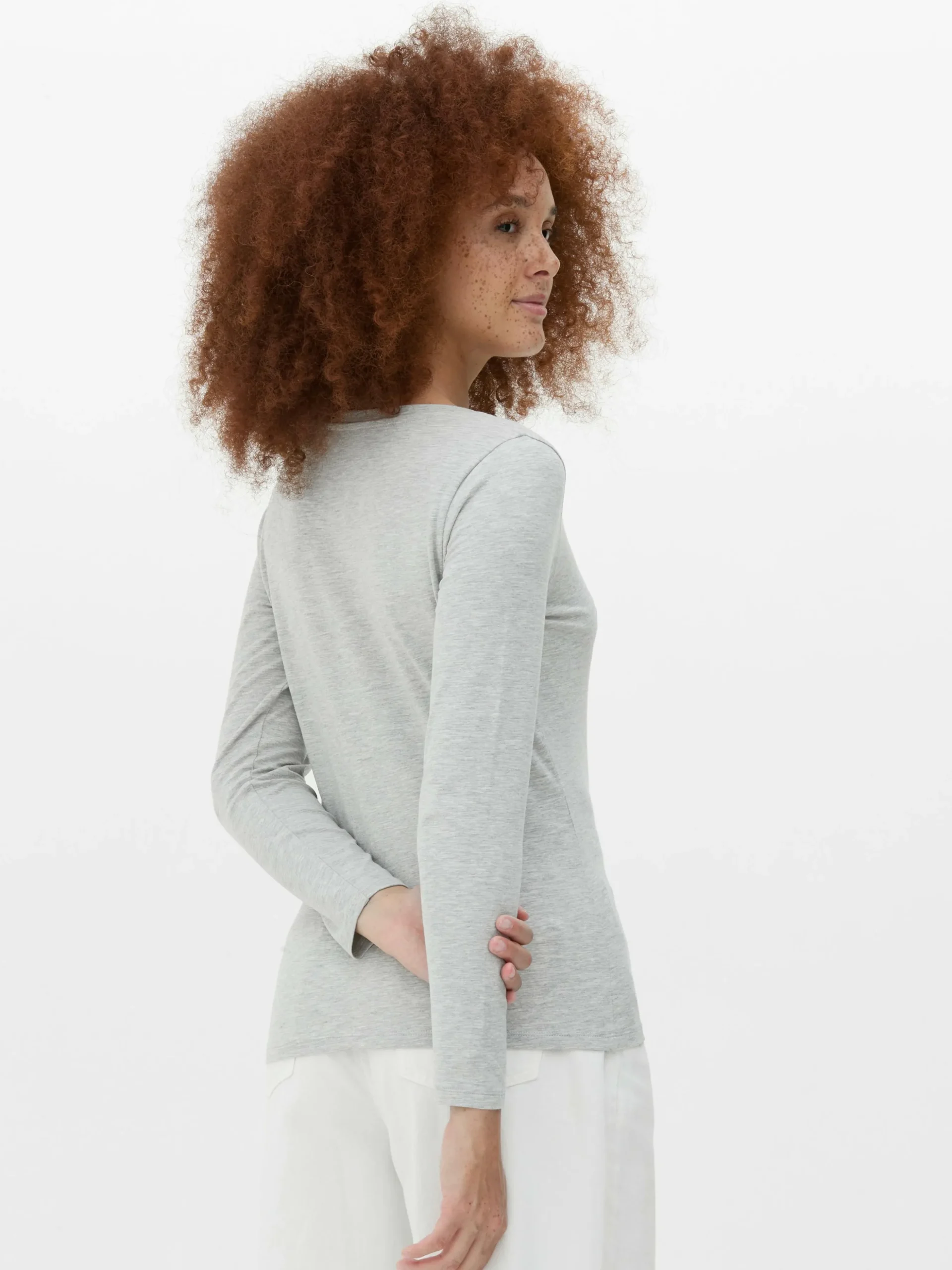 Camiseta De Manga Larga Con Cuello De Pico