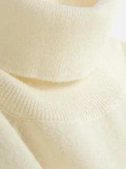 Camiseta De Manga Larga Con Cuello Vuelto