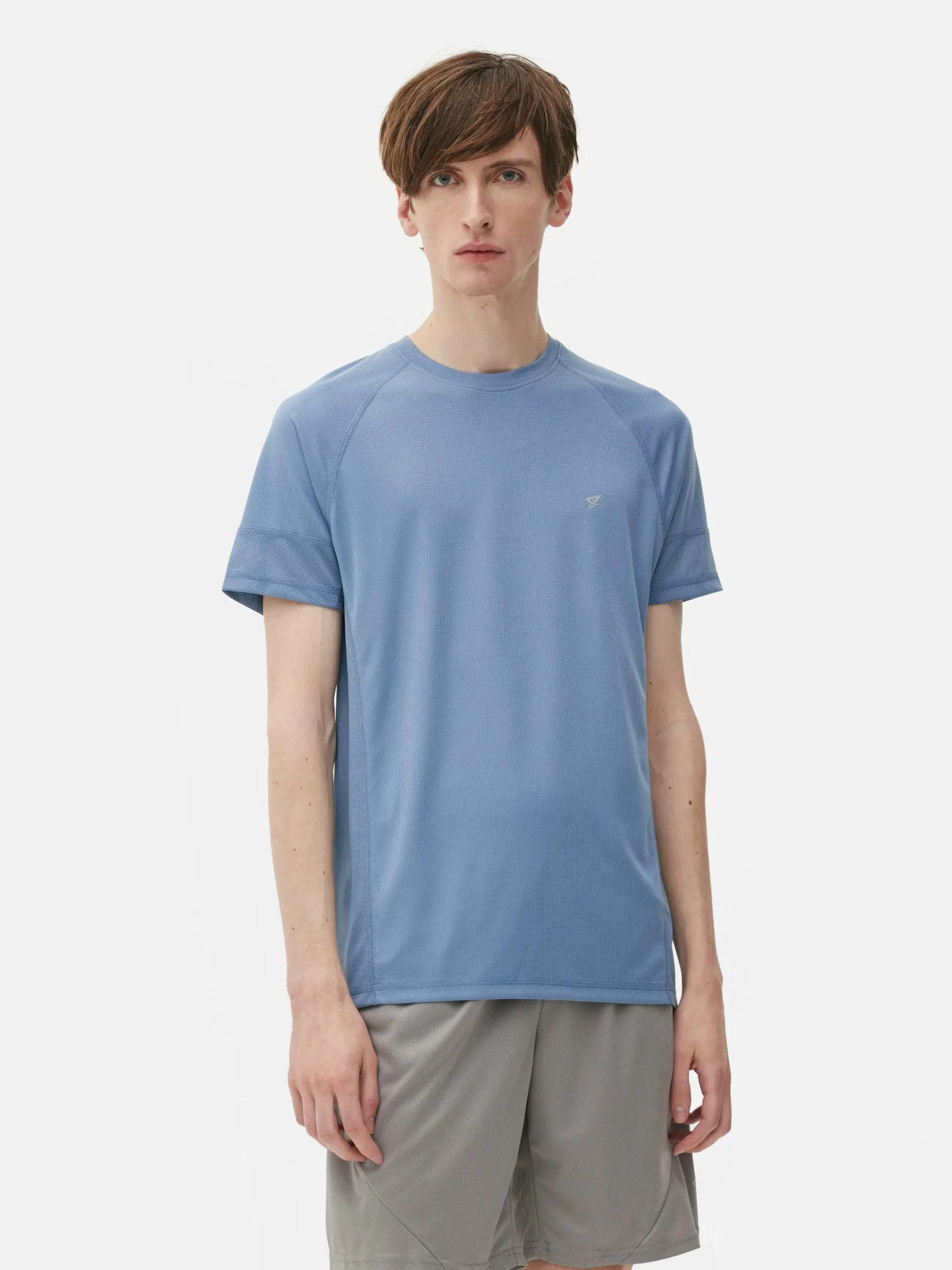 Camiseta Deportiva Con Cuello Redondo