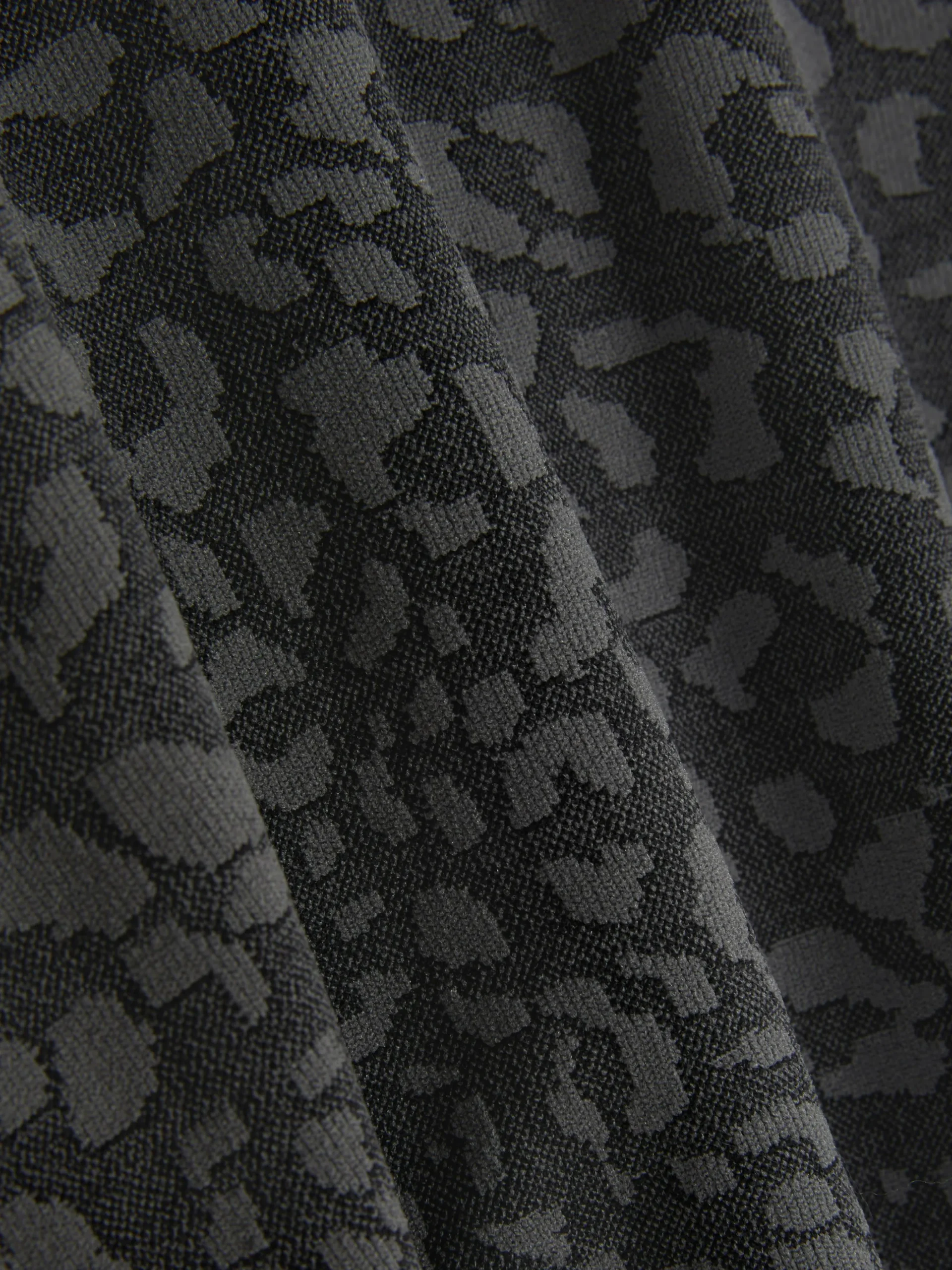 Camiseta Deportiva Con Estampado De Leopardo