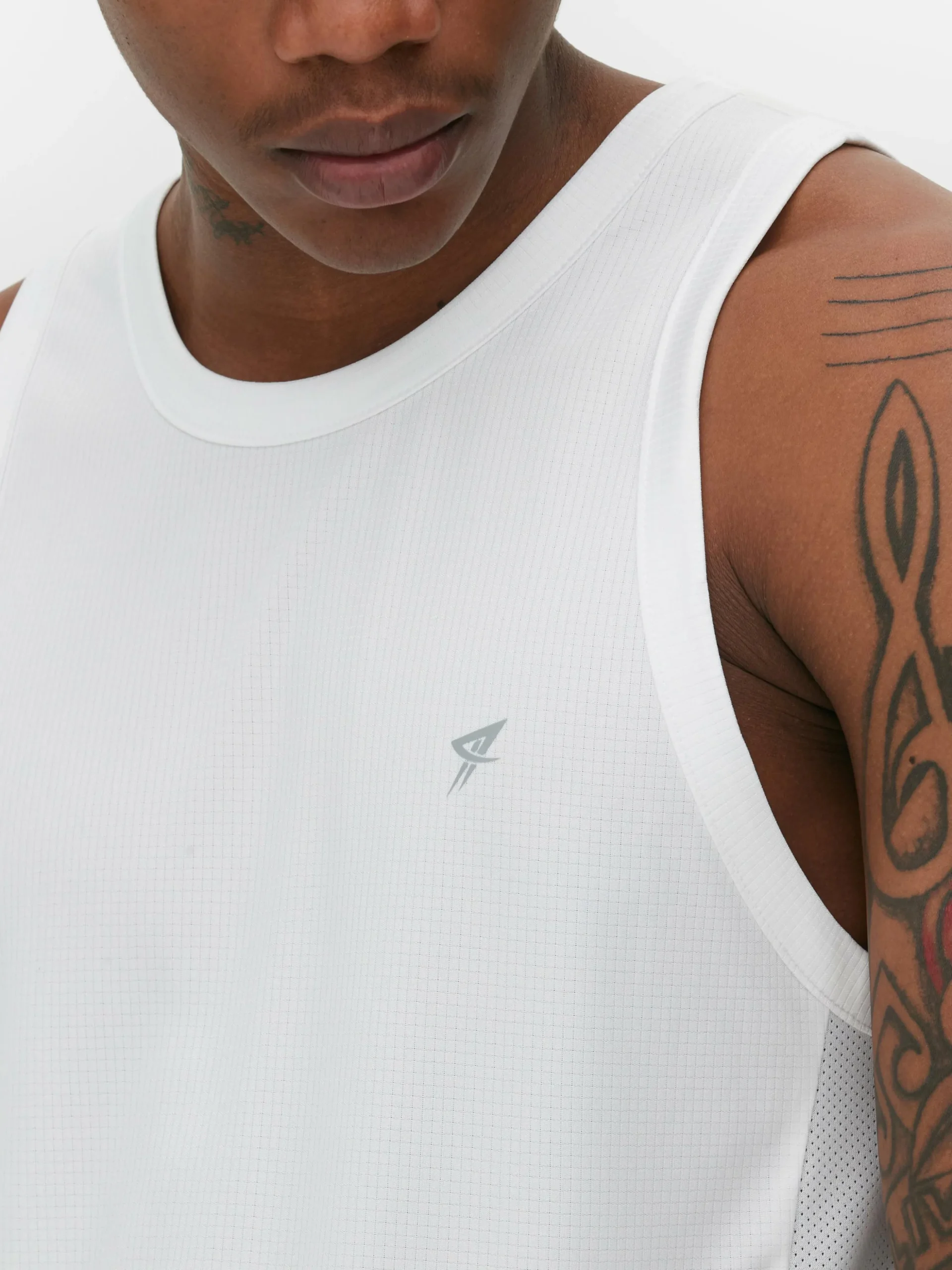 Camiseta Deportiva De Cuello Redondo