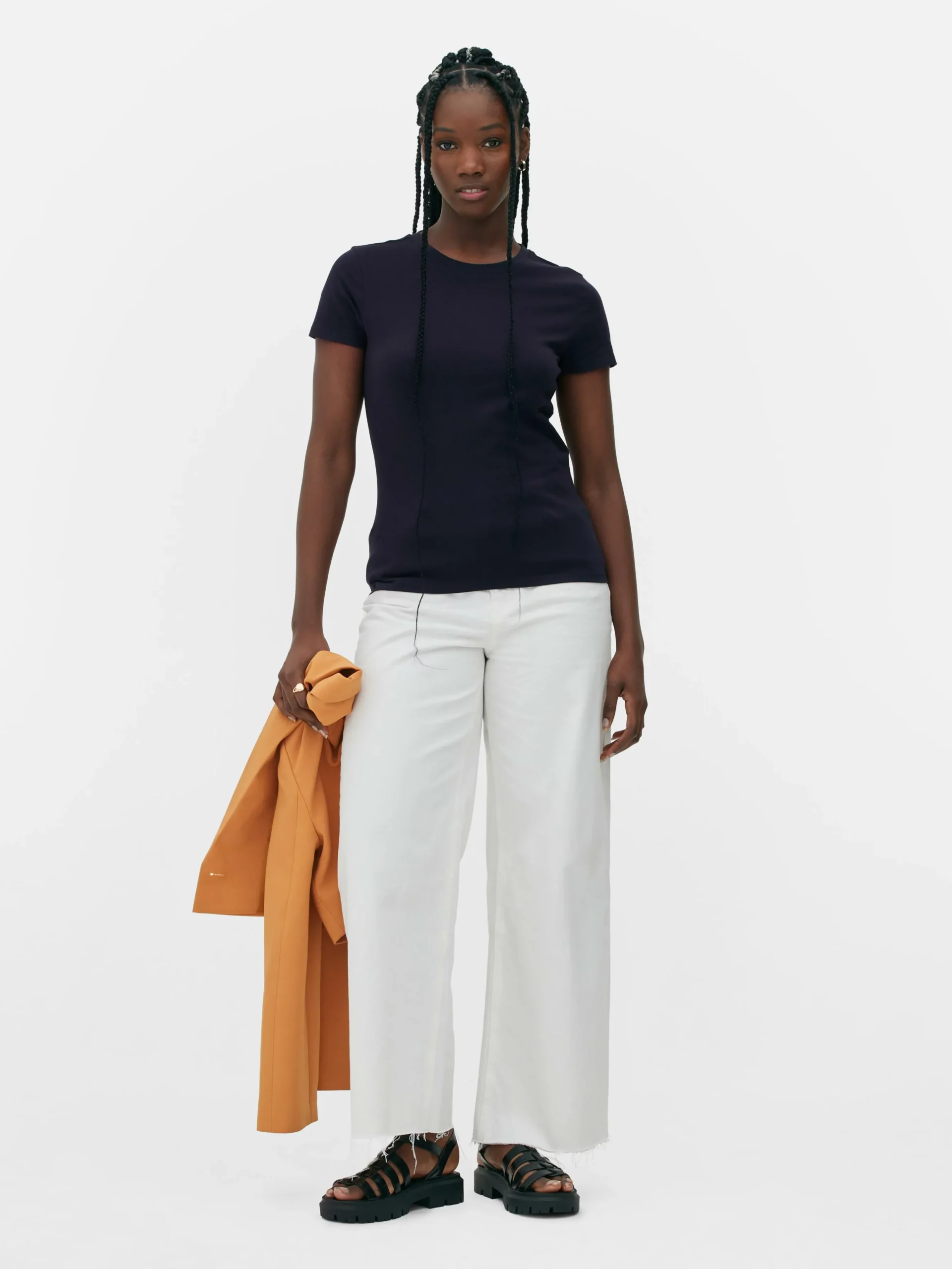 Camiseta Elástica Con Cuello Redondo