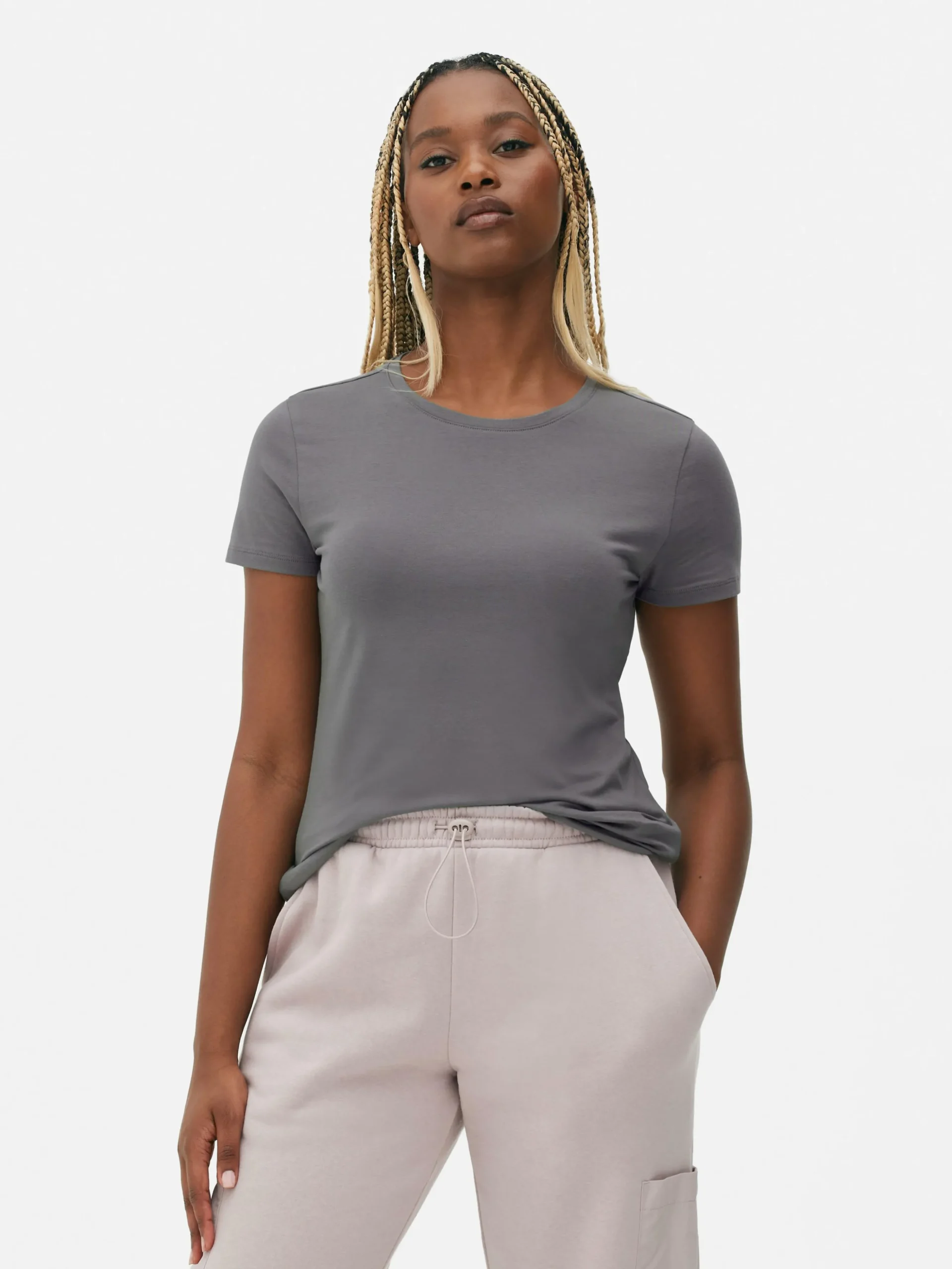 Camiseta Elástica De Manga Corta Y Cuello Redondo