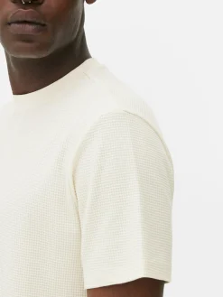 Camiseta Gofrada De Cuello Redondo