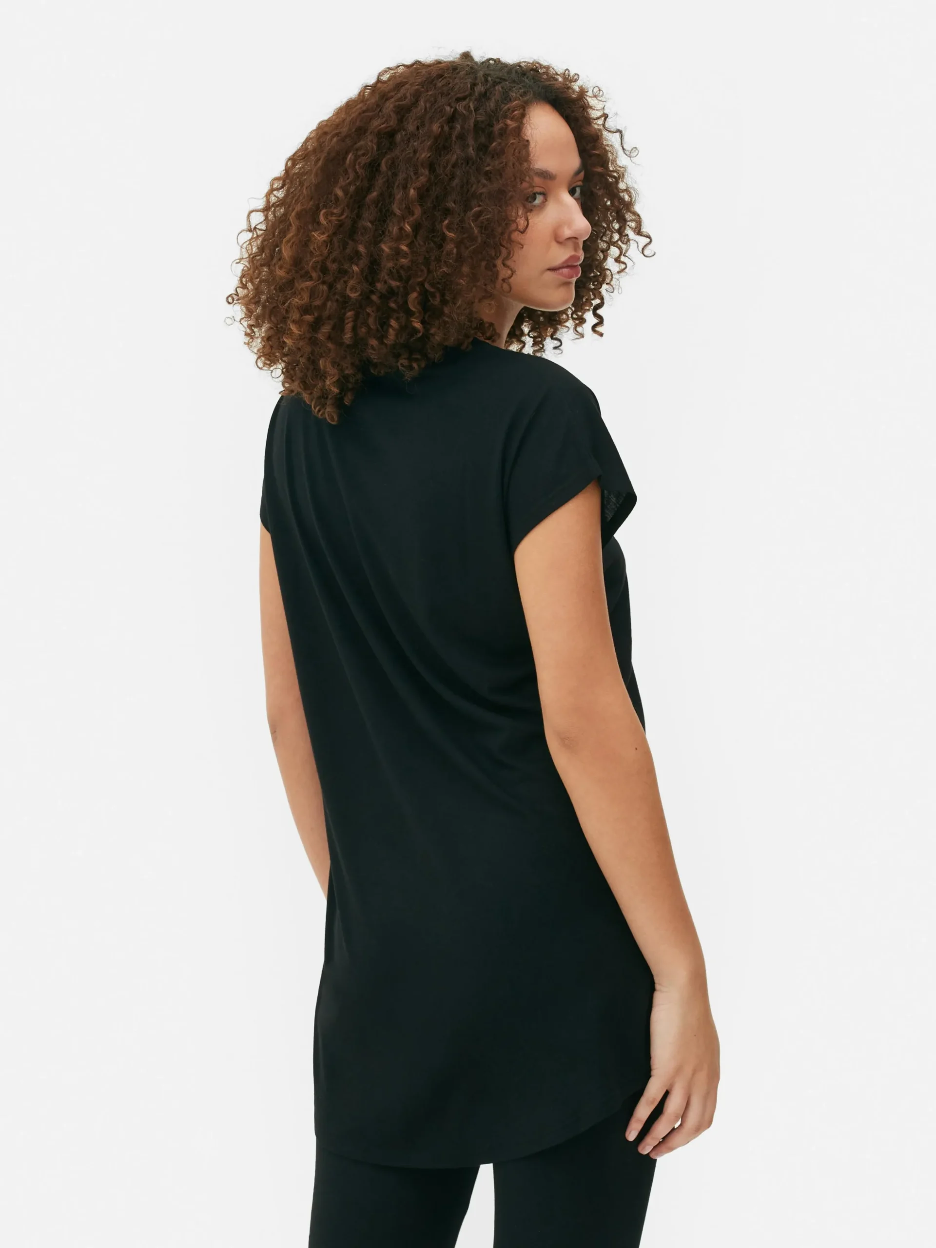 Camiseta Larga De Cuello Redondo