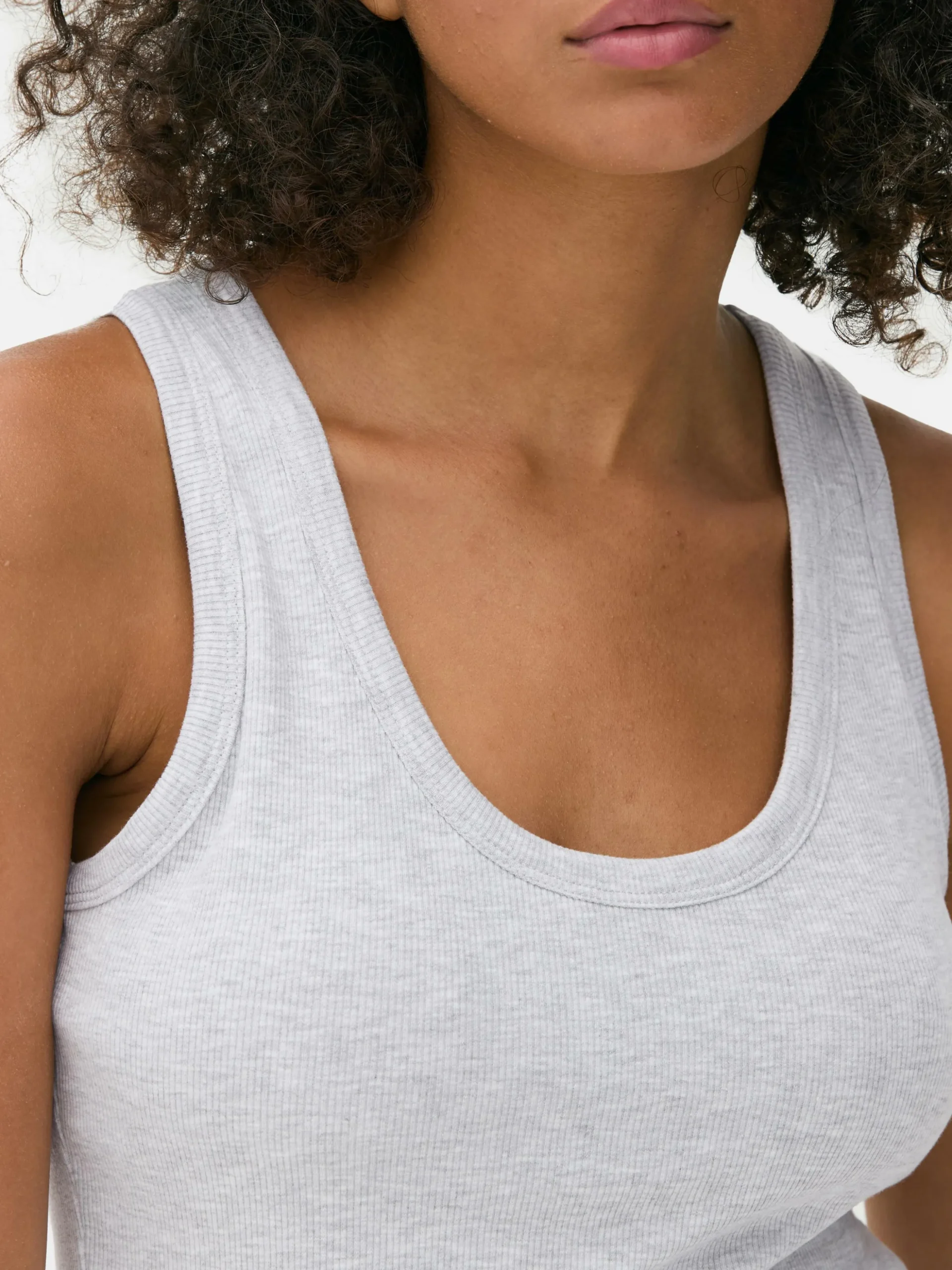 Camiseta Sin Mangas Con Escote Amplio Y Sujetador