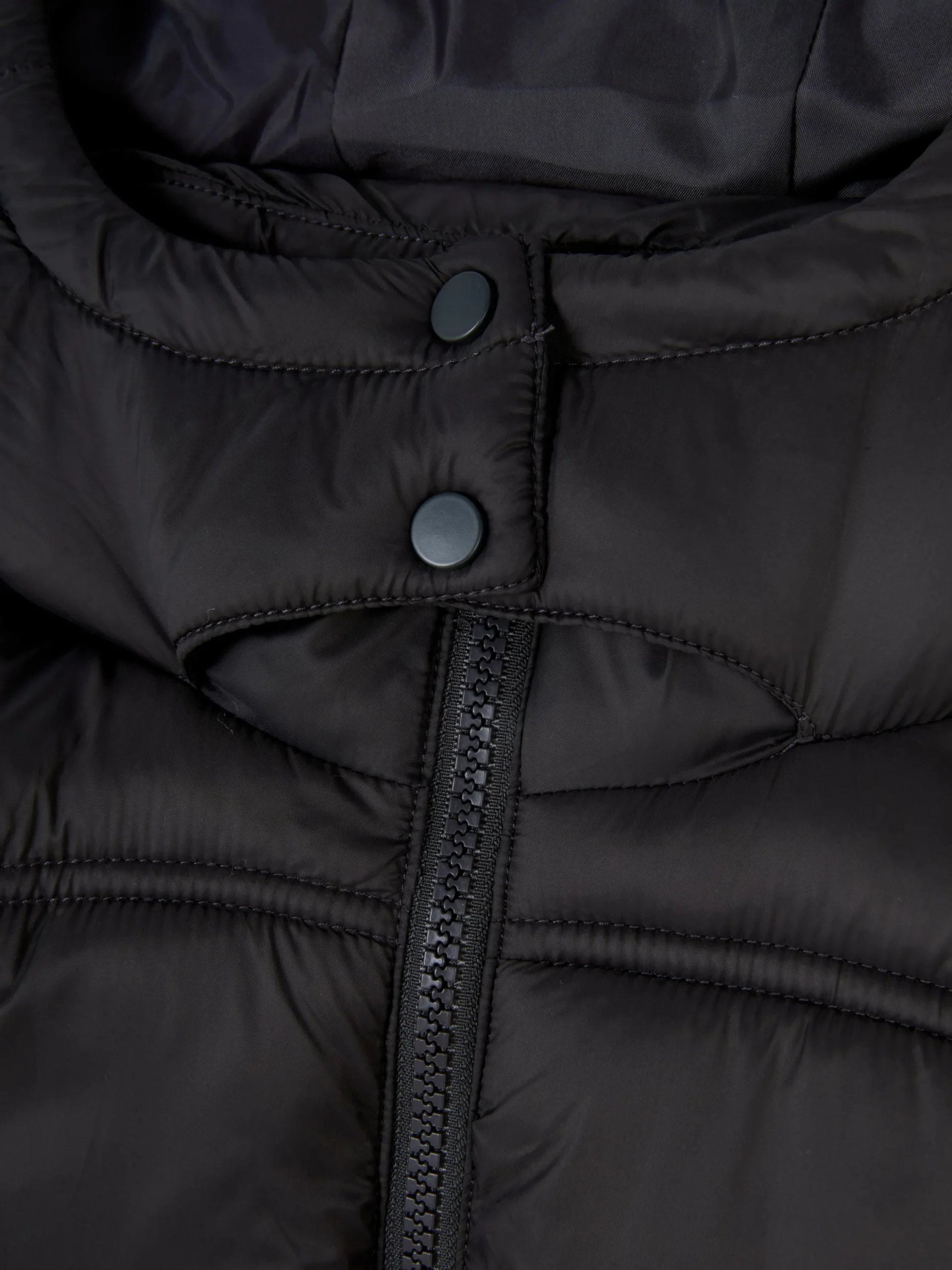 Chaleco Largo Con Capucha