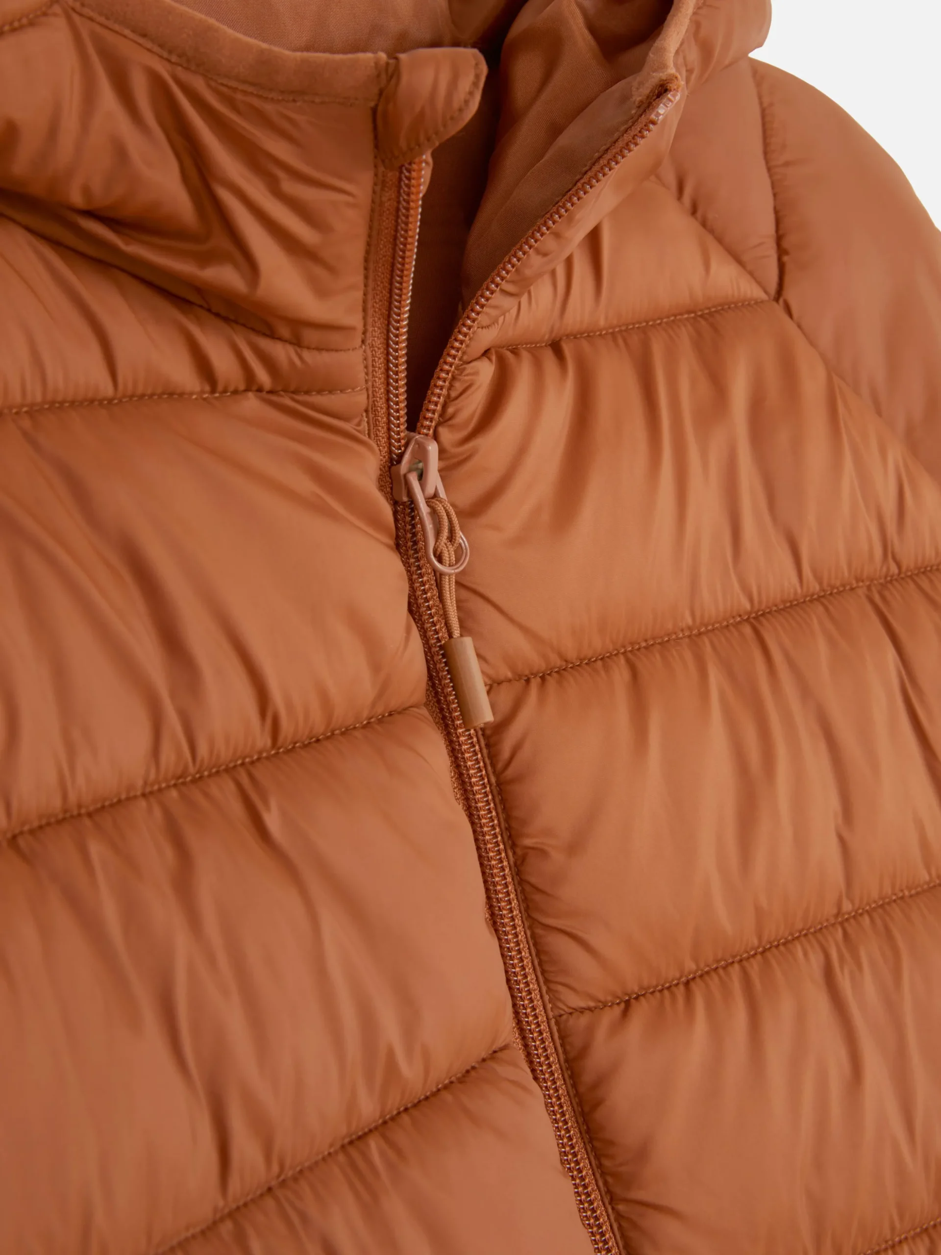 Chaqueta Acolchada Con Capucha