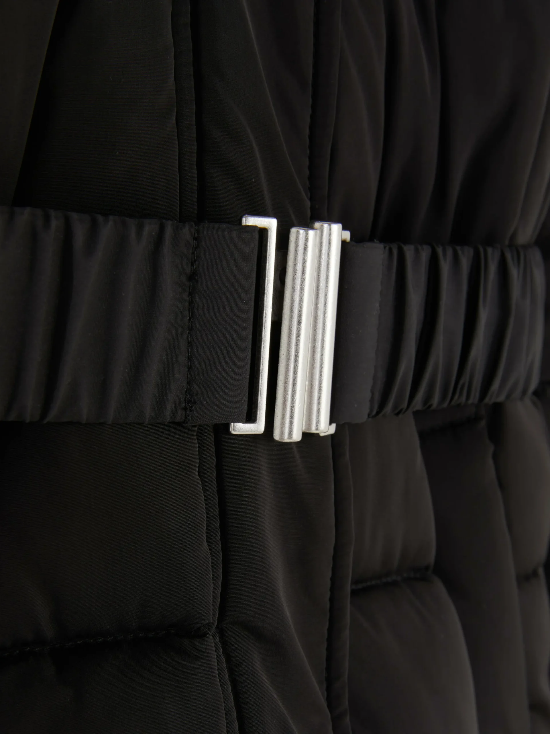 Chaqueta Acolchada Con Cinturón