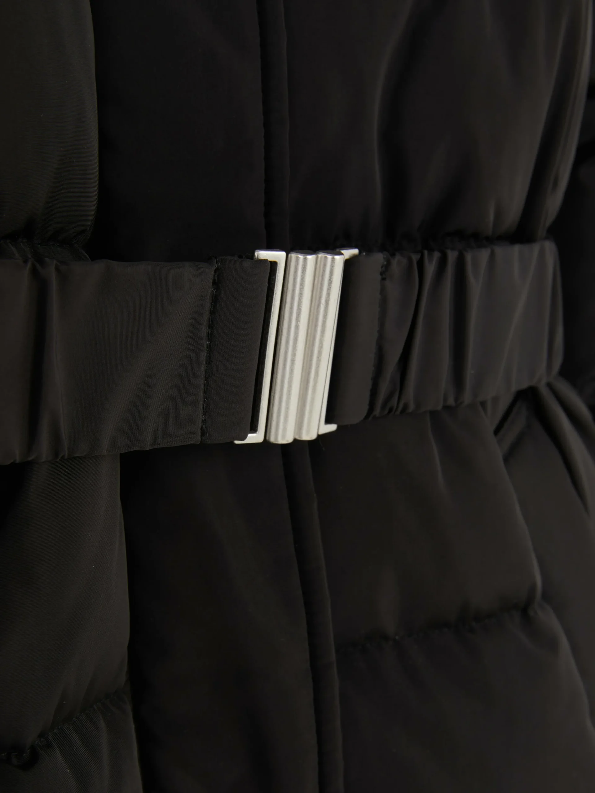 Chaqueta Acolchada Con Cinturón