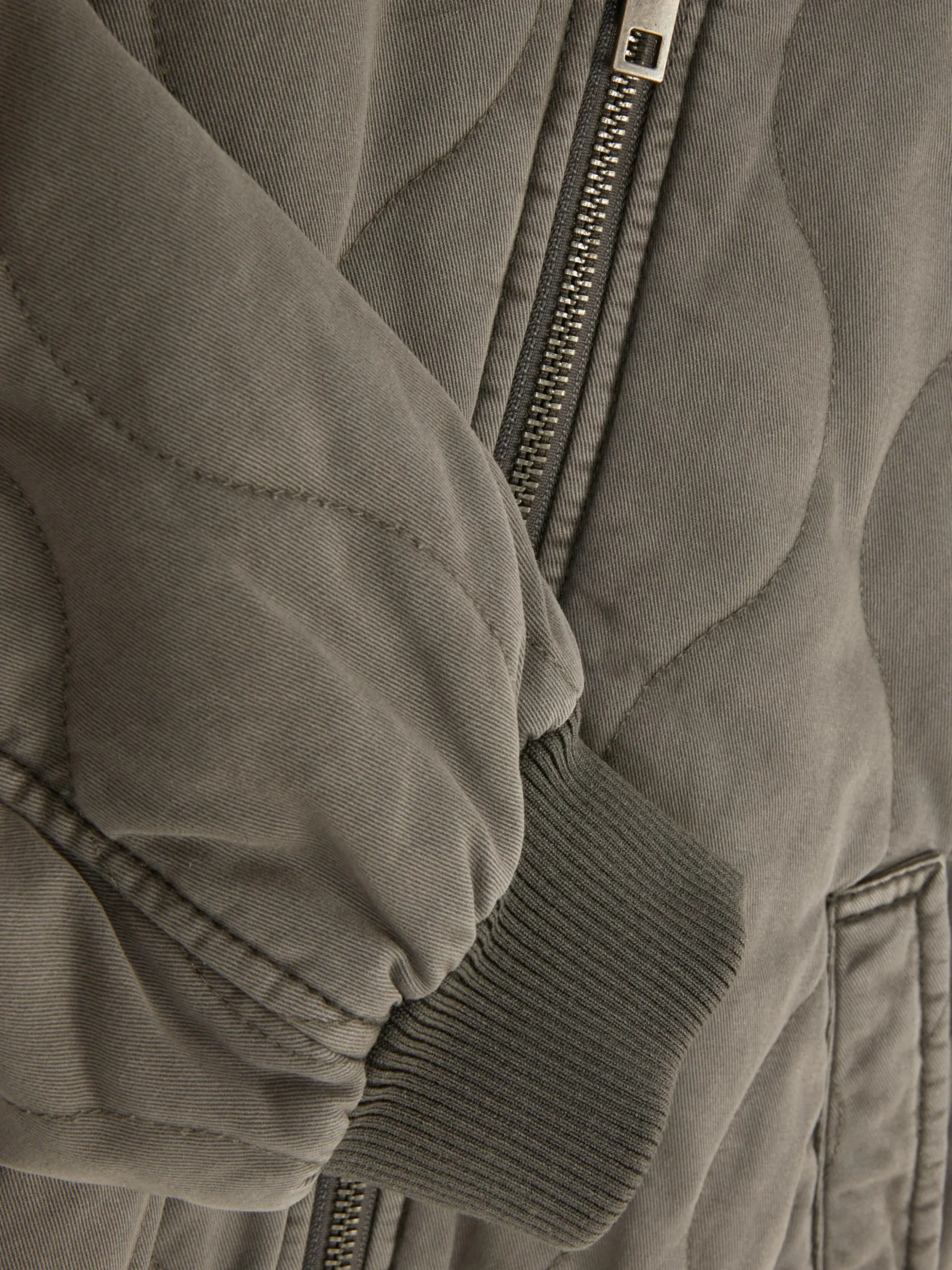 Chaqueta Tipo Bómber Acolchada