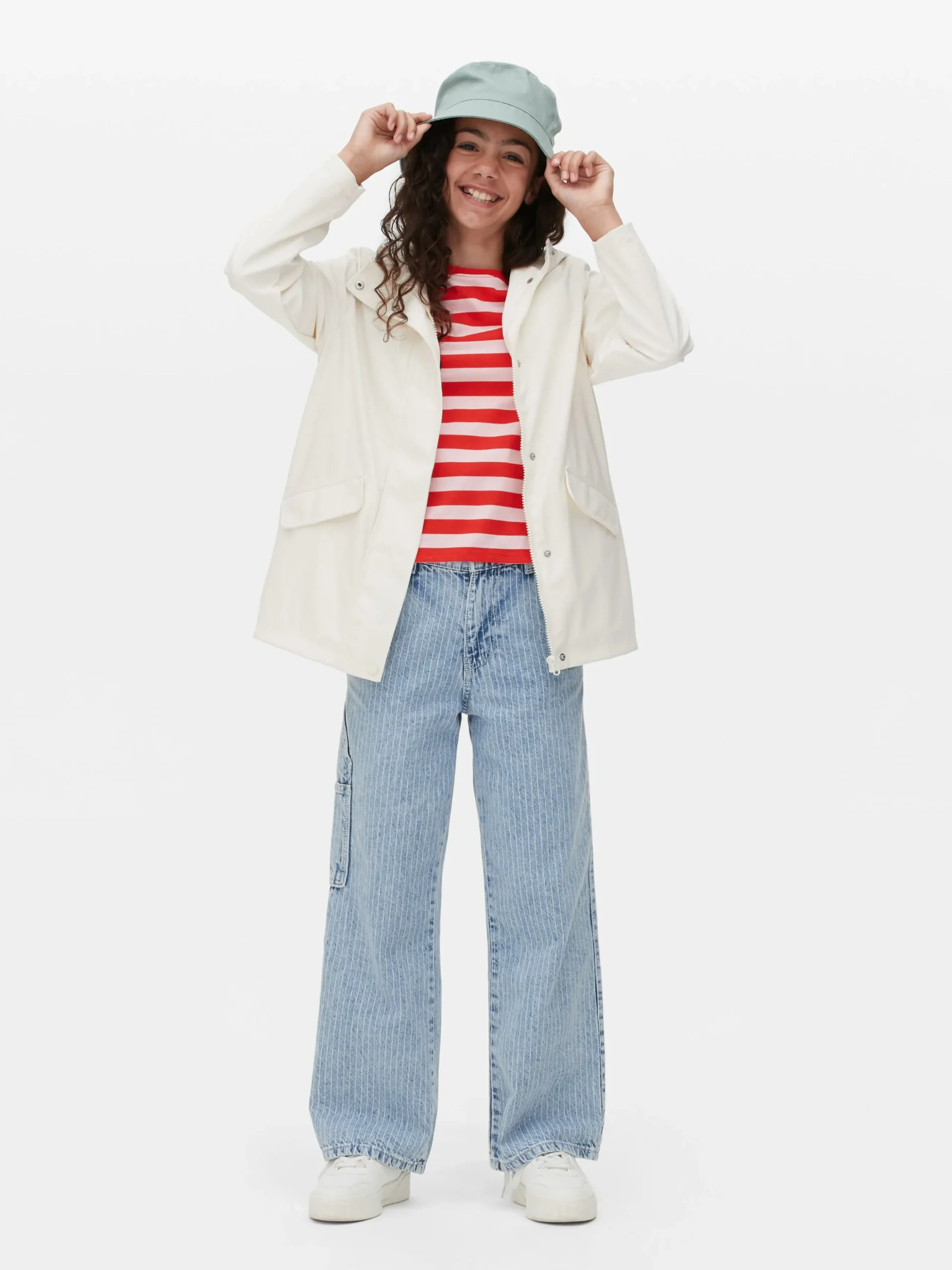 Chubasquero Con Cierre Oculto