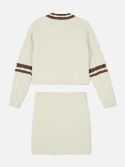 Conjunto De Falda Y Jersey De Punto De Ochos