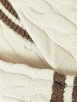 Conjunto De Falda Y Jersey De Punto De Ochos