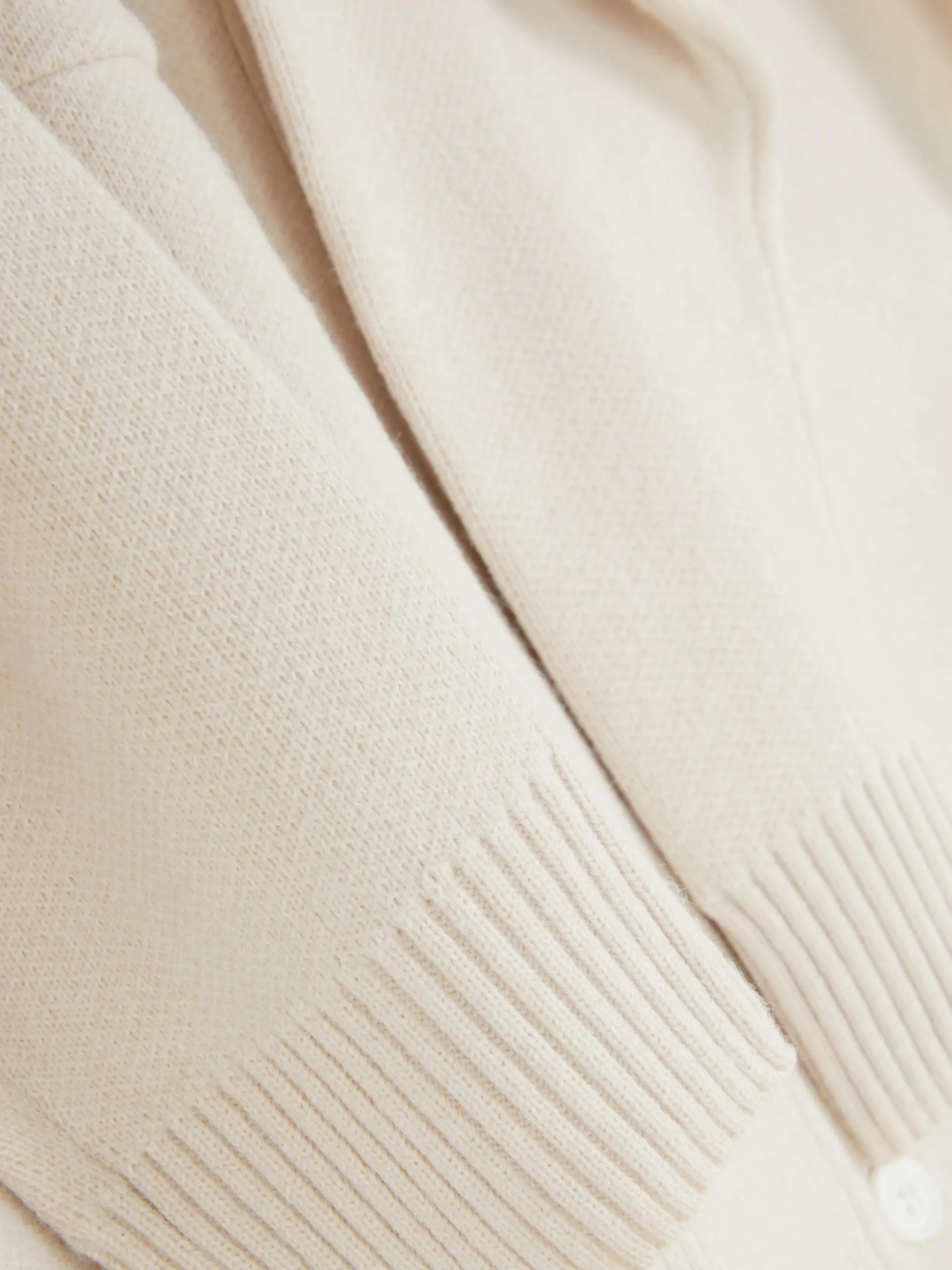 Cárdigan Con Botones Y Con Cuello